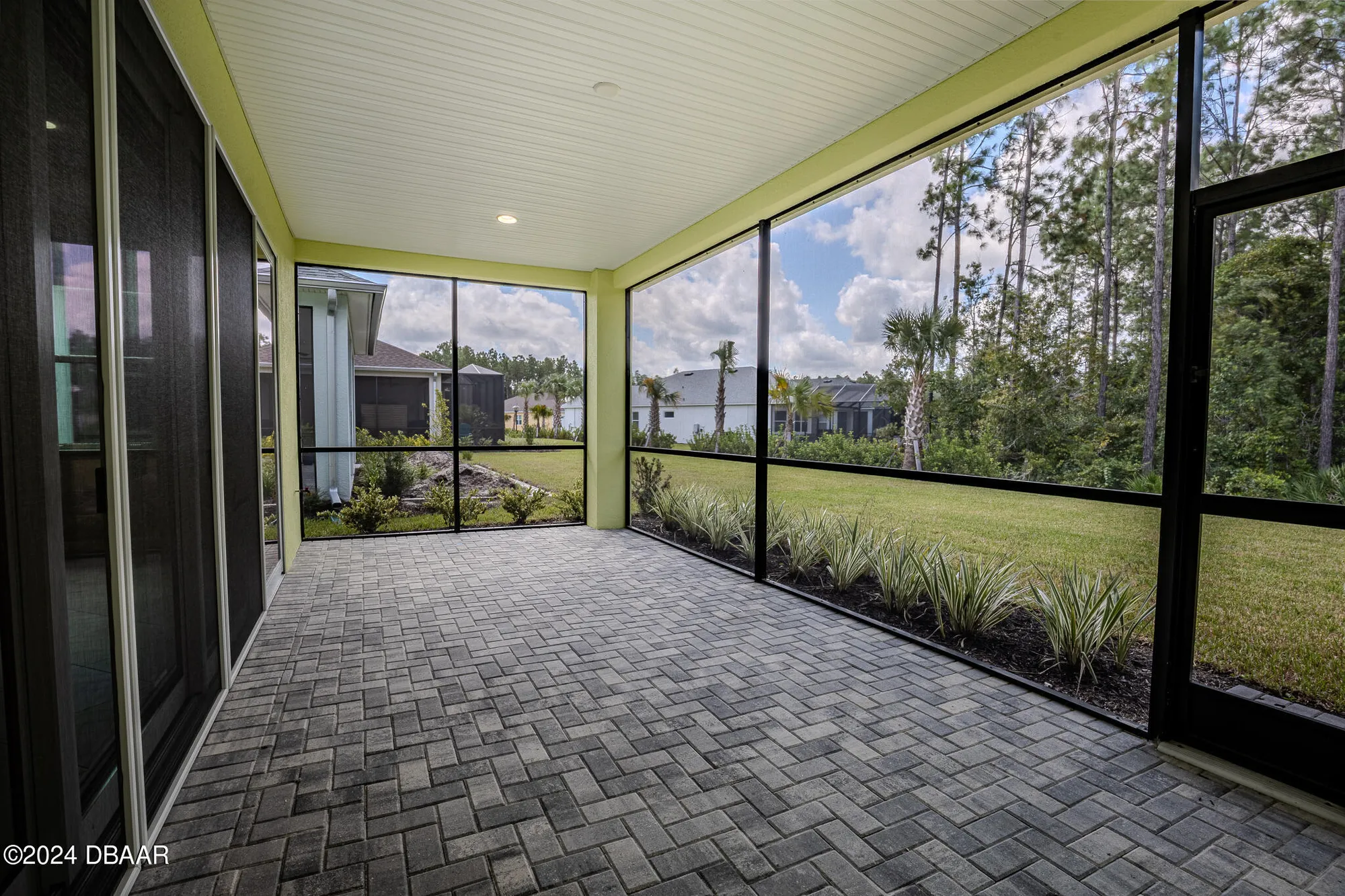 Property Slideshow image 43 of 99 | 929 bama breeze dr, Daytona Beach, FL, 32124