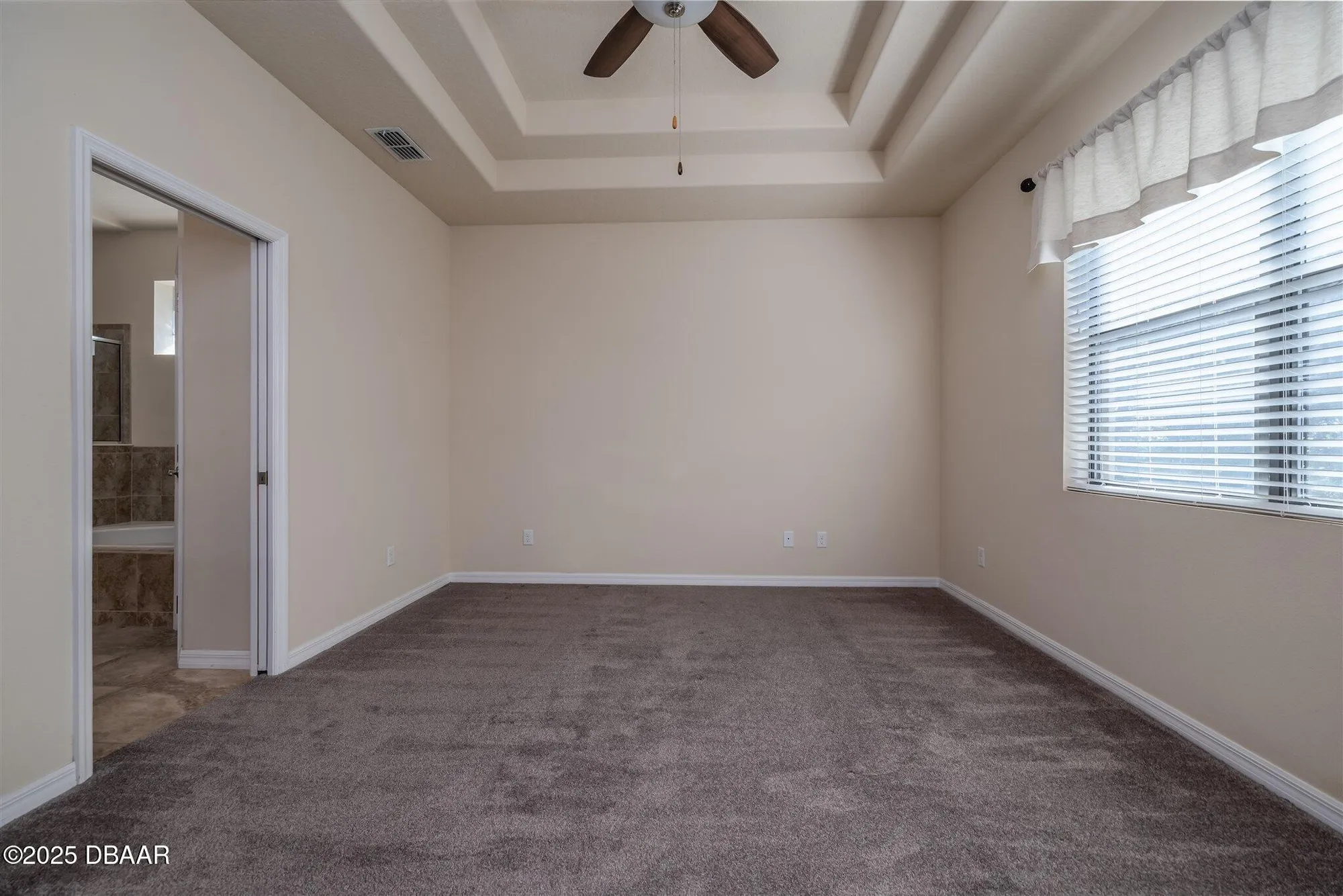 Property Slideshow image 13 of 38 | 3158 connemara dr, Ormond Beach, FL, 32174