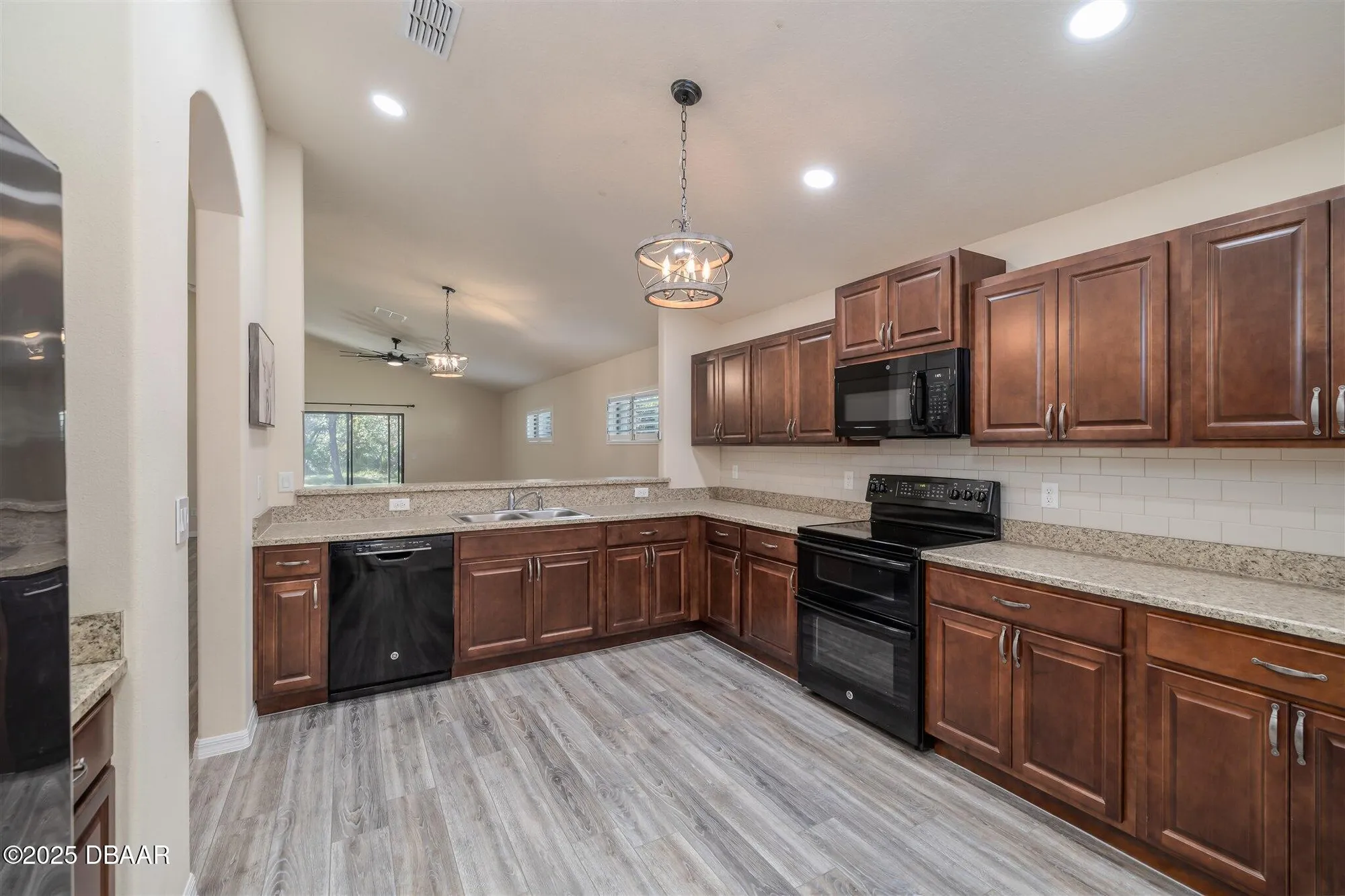 Property Slideshow image 8 of 38 | 3158 connemara dr, Ormond Beach, FL, 32174