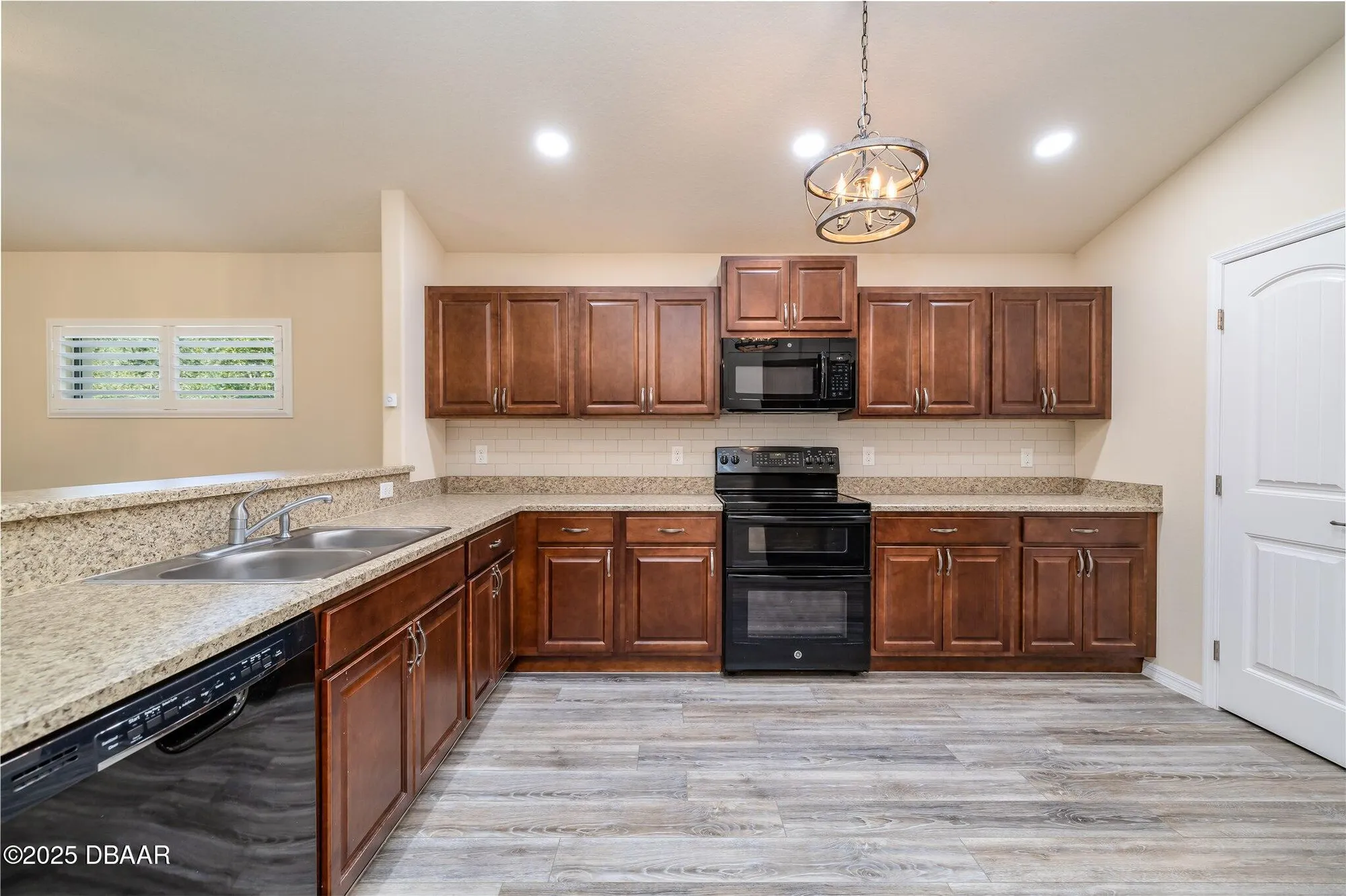 Property Slideshow image 10 of 38 | 3158 connemara dr, Ormond Beach, FL, 32174