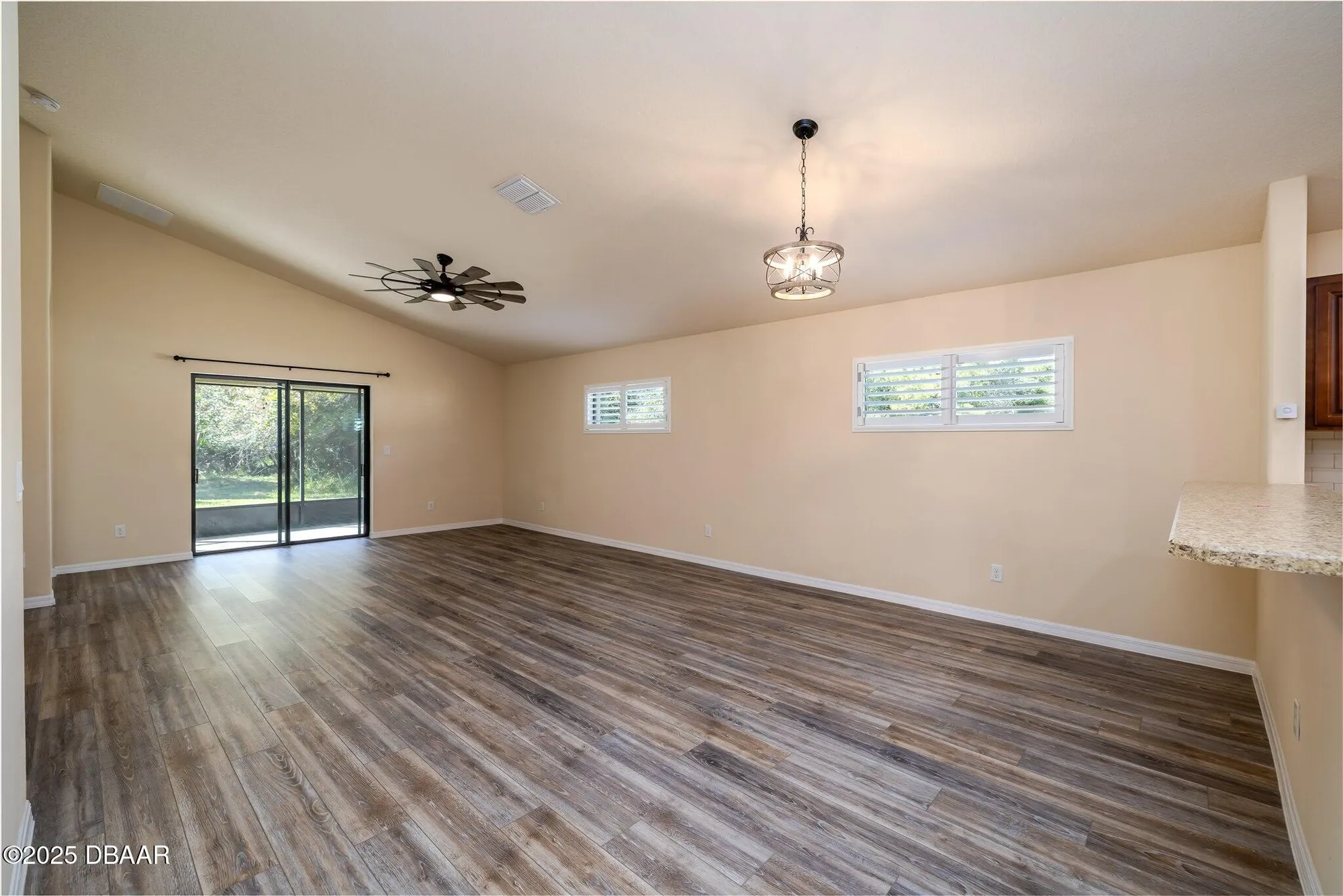 Property Slideshow image 5 of 38 | 3158 connemara dr, Ormond Beach, FL, 32174