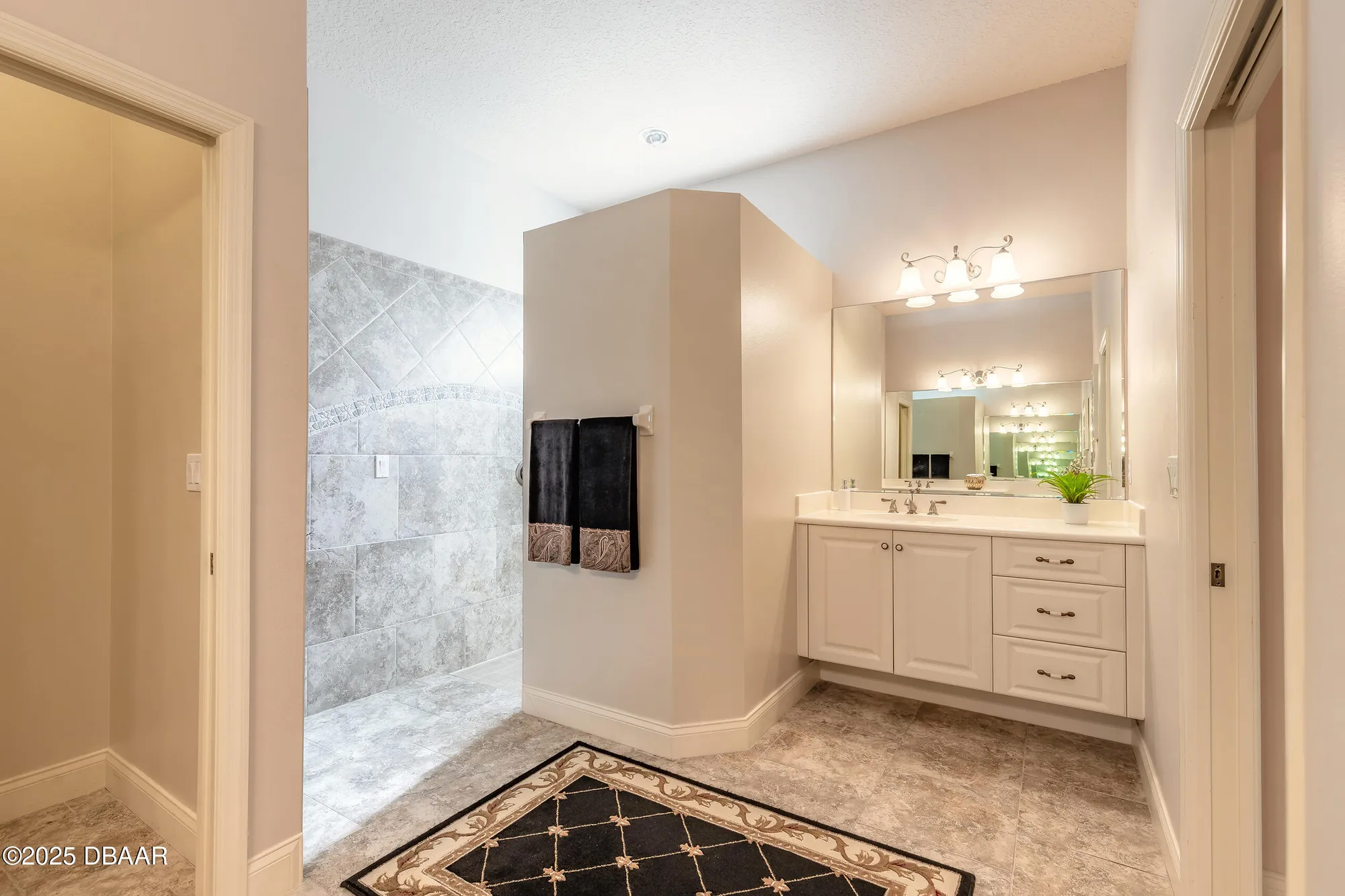 Property Slideshow image 29 of 49 | 1480 kilrush dr, Ormond Beach, FL, 32174