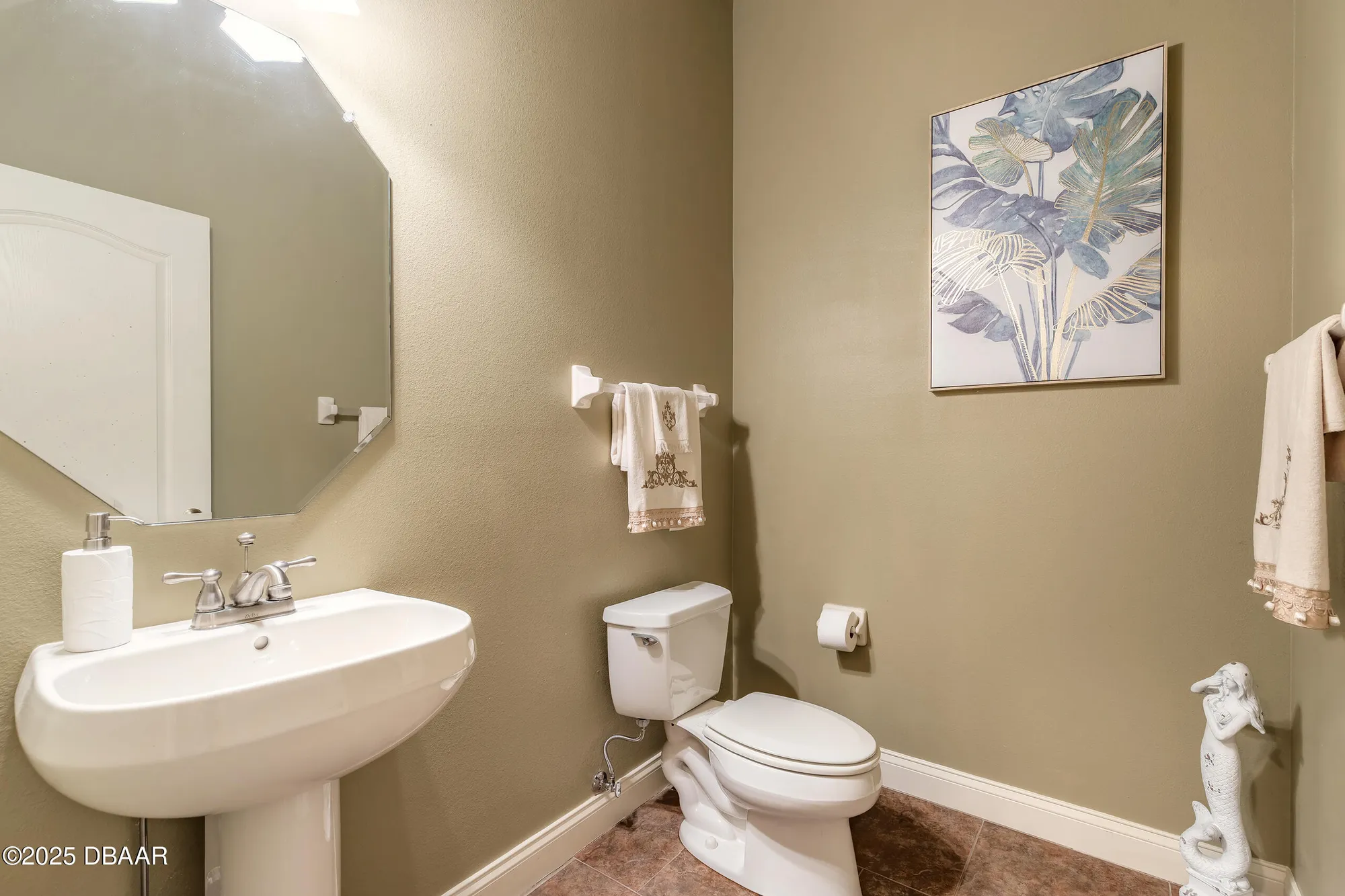 Property Slideshow image 32 of 49 | 1480 kilrush dr, Ormond Beach, FL, 32174