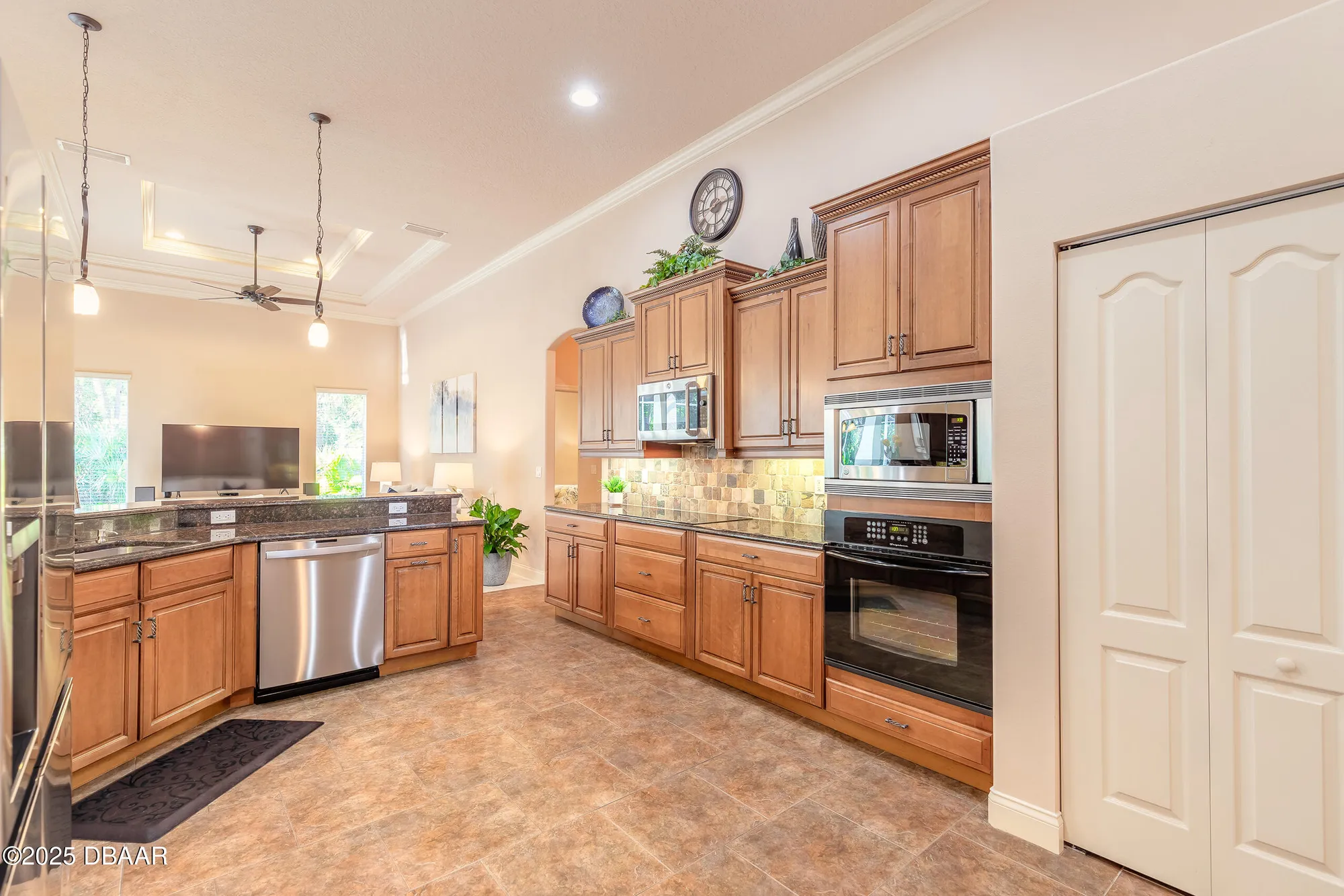 Property Slideshow image 11 of 49 | 1480 kilrush dr, Ormond Beach, FL, 32174