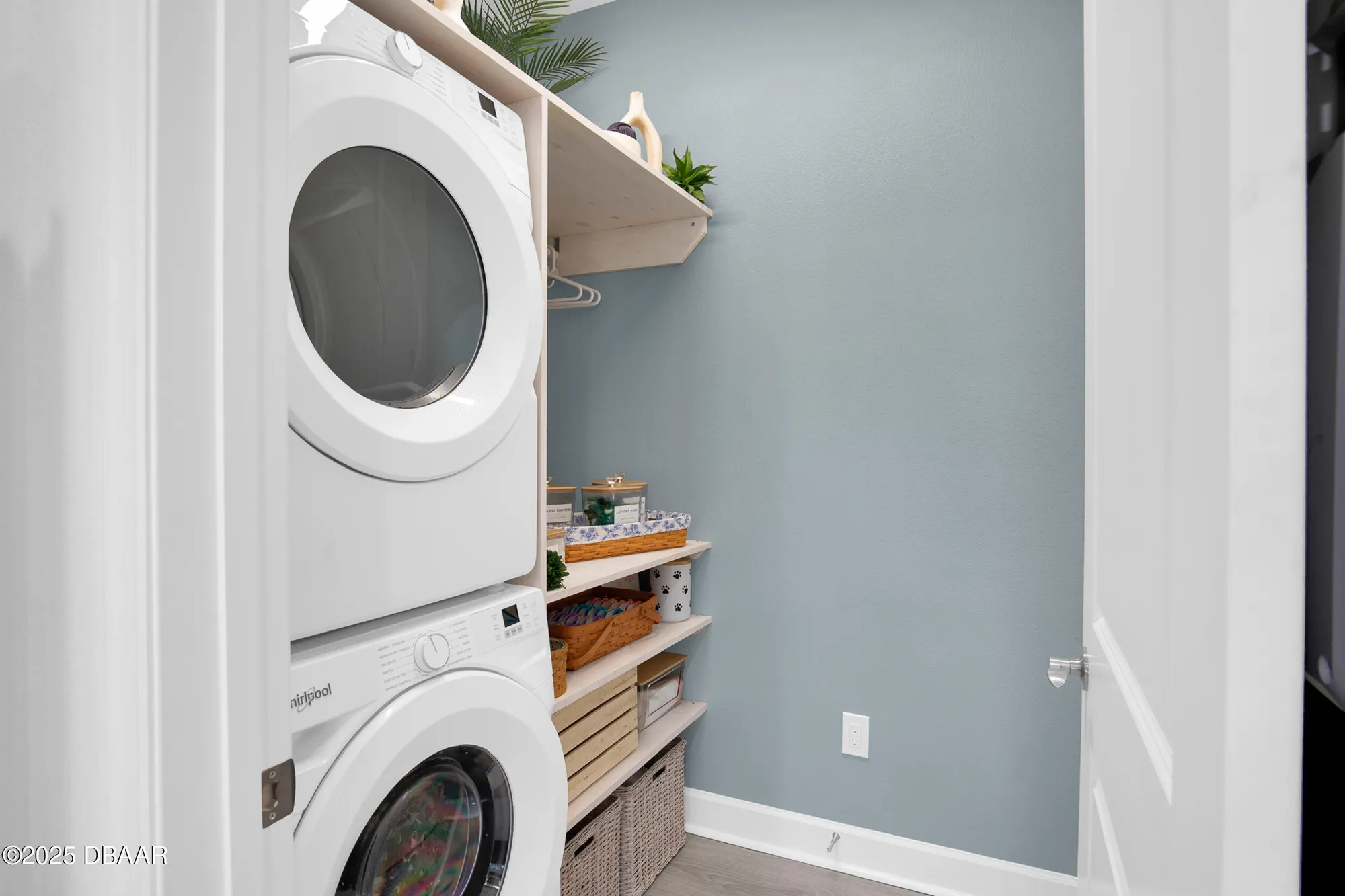 Property Slideshow image 13 of 99 | 533 hang loose way, Daytona Beach, FL, 32124