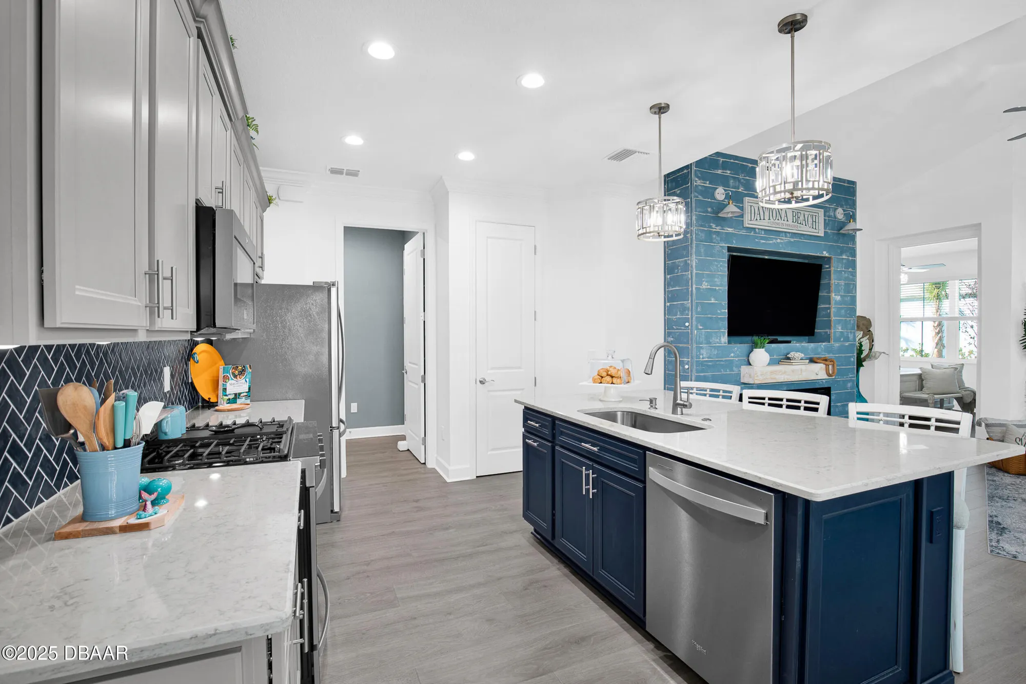 Property Slideshow image 14 of 99 | 533 hang loose way, Daytona Beach, FL, 32124