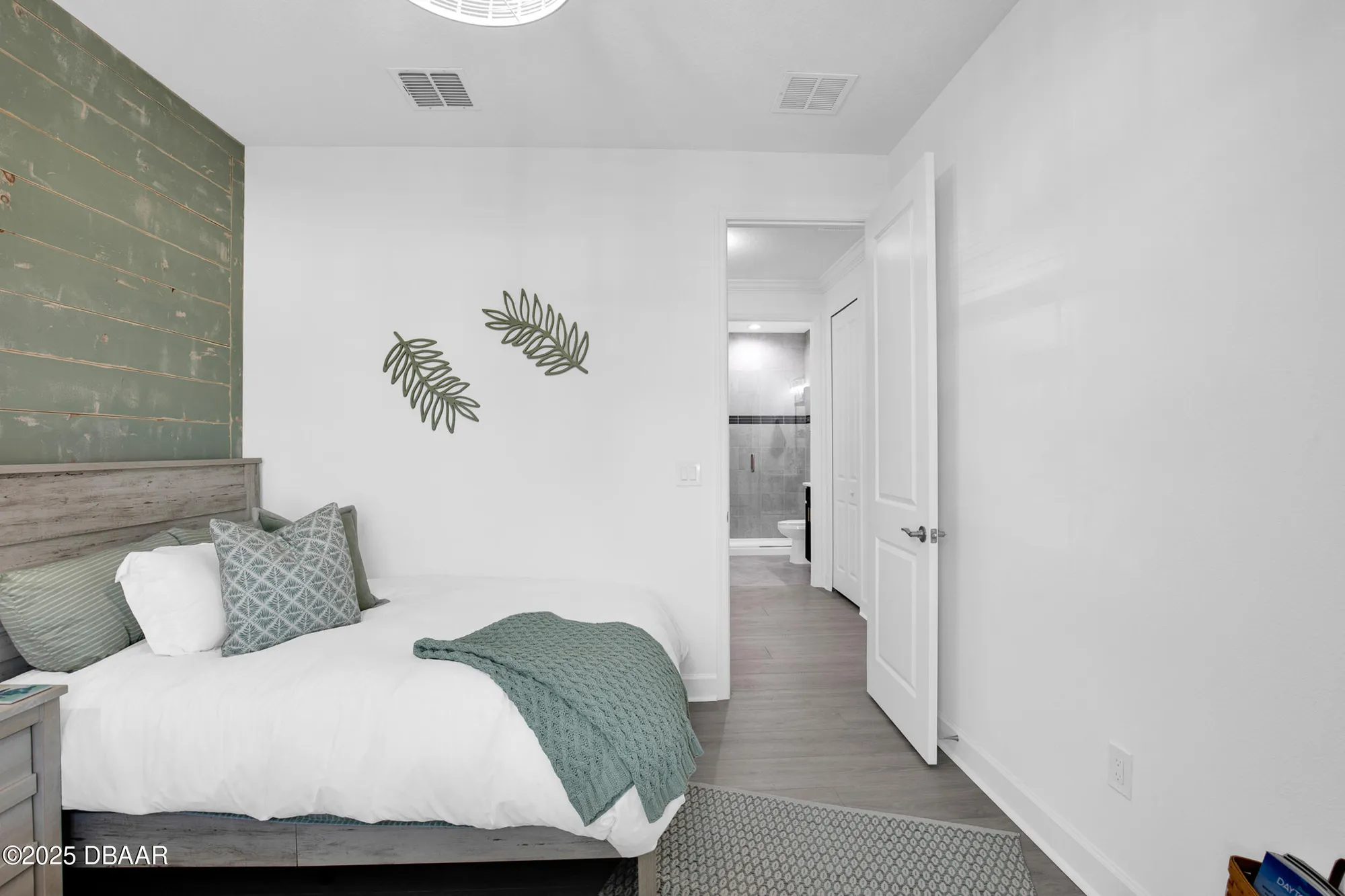 Property Slideshow image 28 of 99 | 533 hang loose way, Daytona Beach, FL, 32124