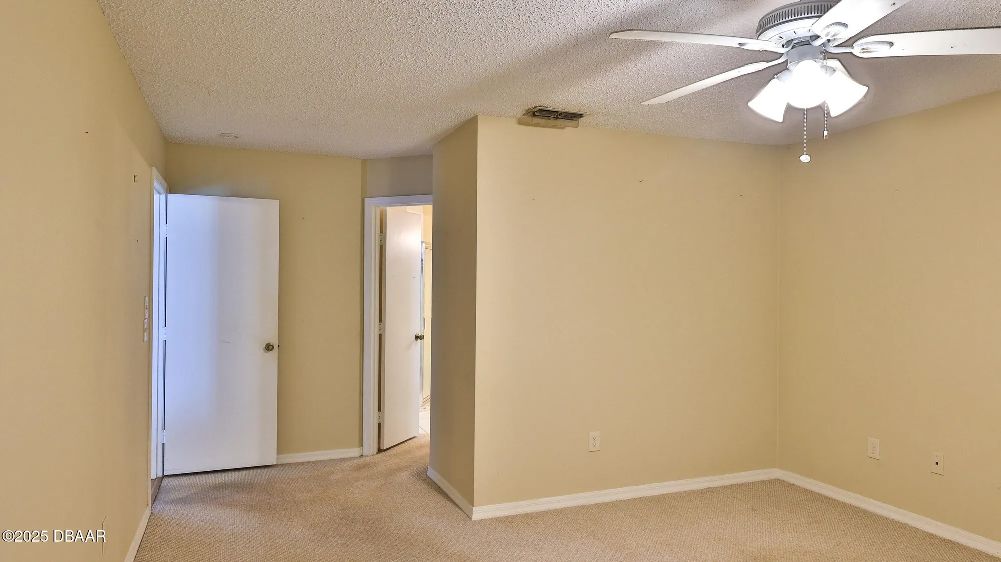 Property Slideshow image 15 of 33 | 196 gray dove ct, Daytona Beach, FL, 32119