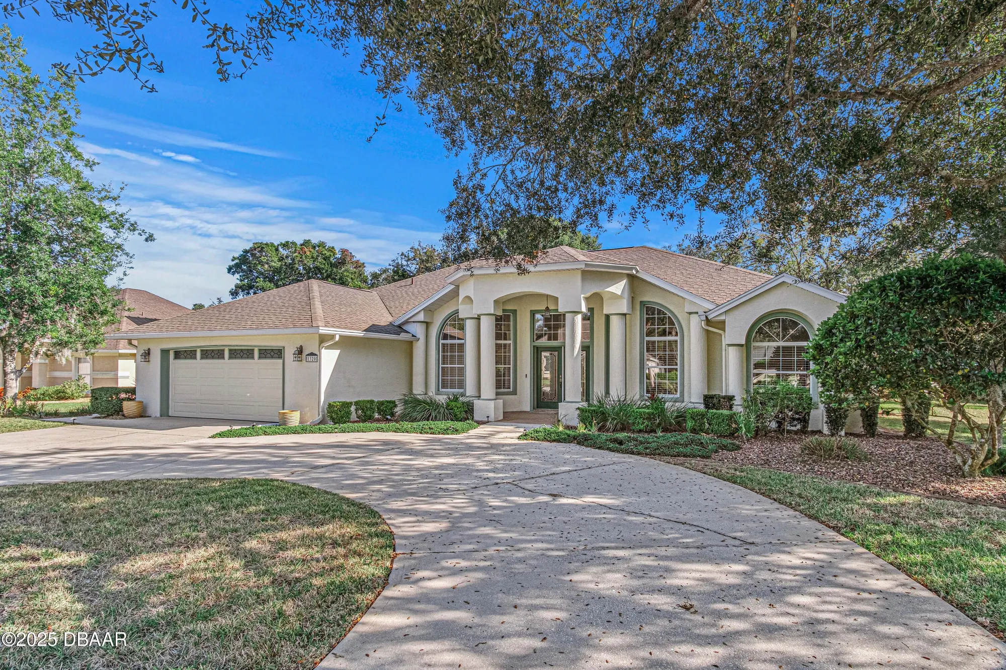 Property Slideshow image 2 of 37 | 1320 antrim cir, Ormond Beach, FL, 32174