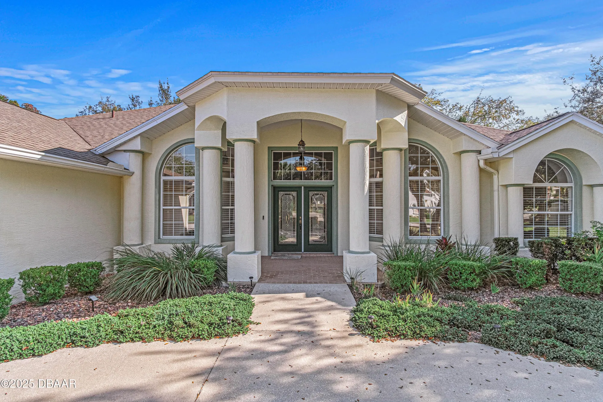 Property Slideshow image 3 of 37 | 1320 antrim cir, Ormond Beach, FL, 32174