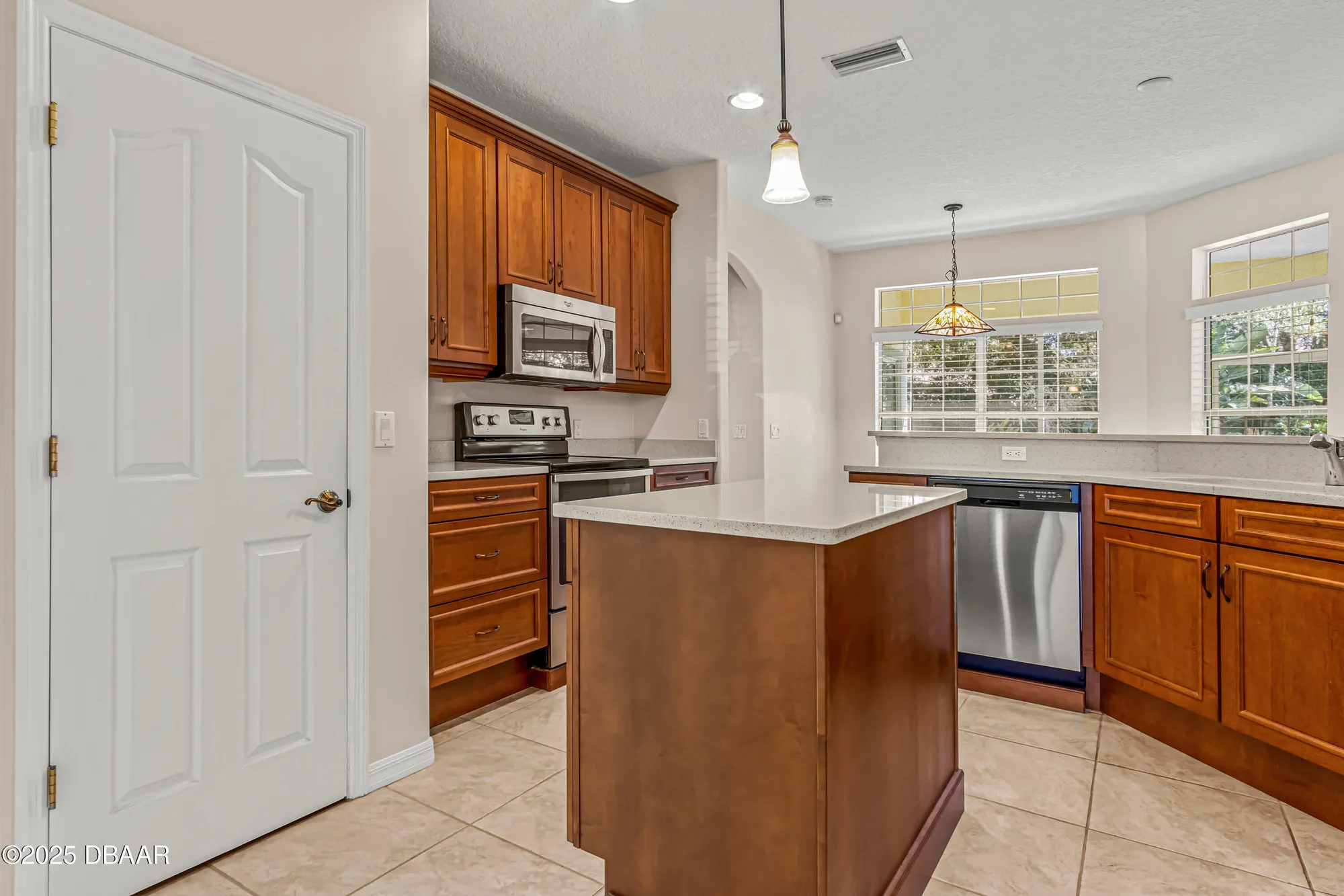 Property Slideshow image 12 of 37 | 1320 antrim cir, Ormond Beach, FL, 32174