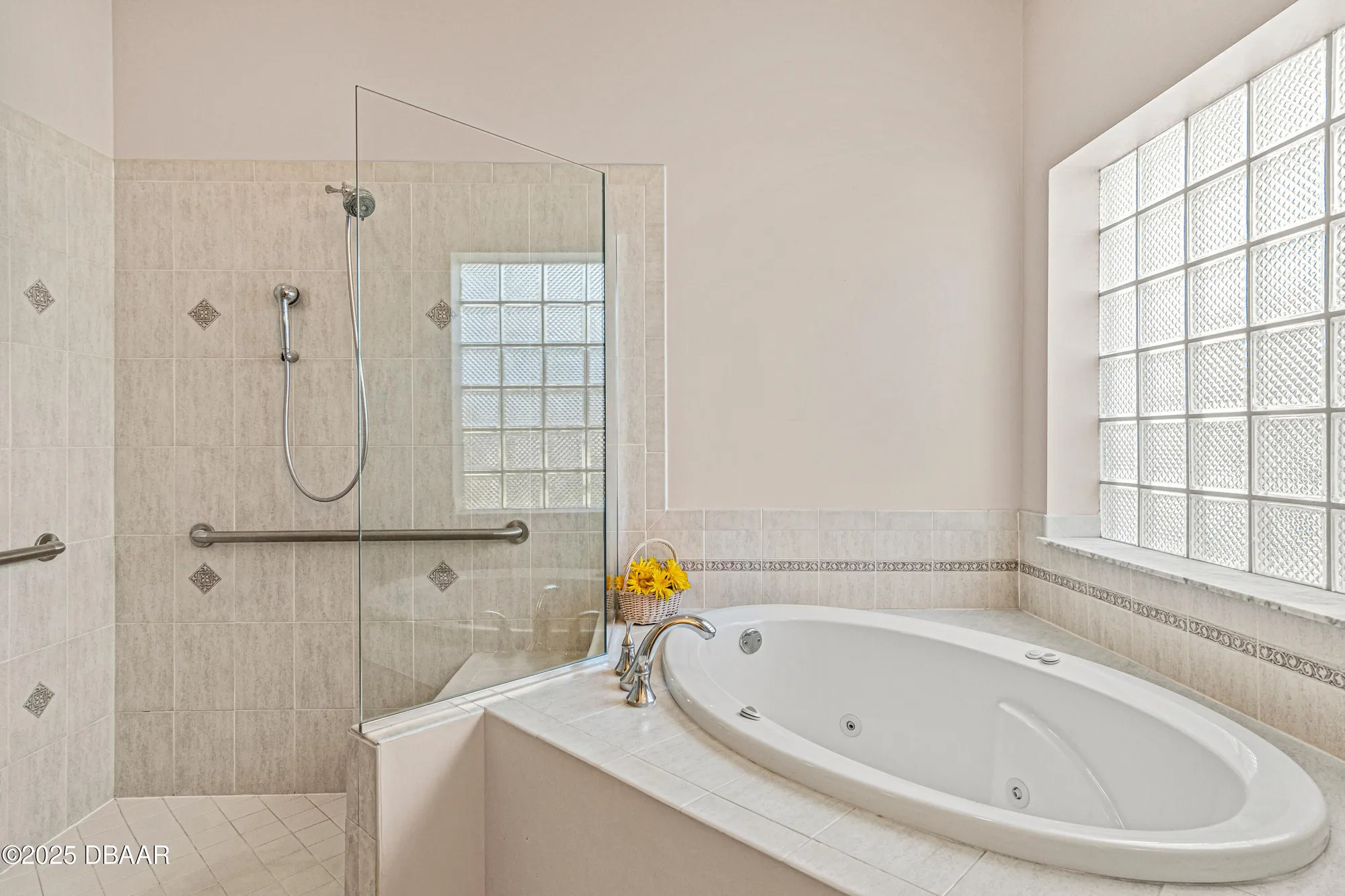 Property Slideshow image 23 of 37 | 1320 antrim cir, Ormond Beach, FL, 32174