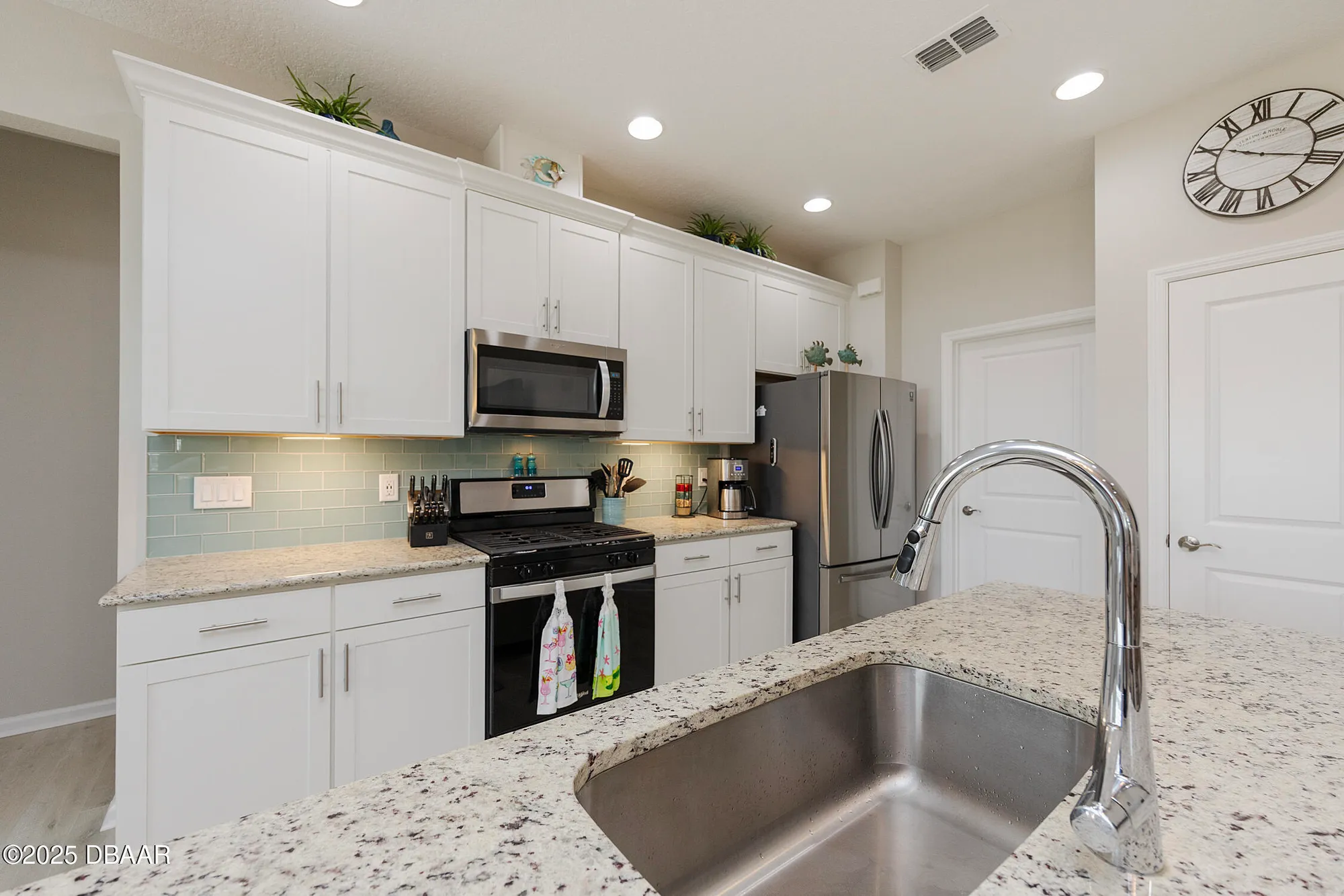Property Slideshow image 11 of 49 | 572 landshark blvd, Daytona Beach, FL, 32124