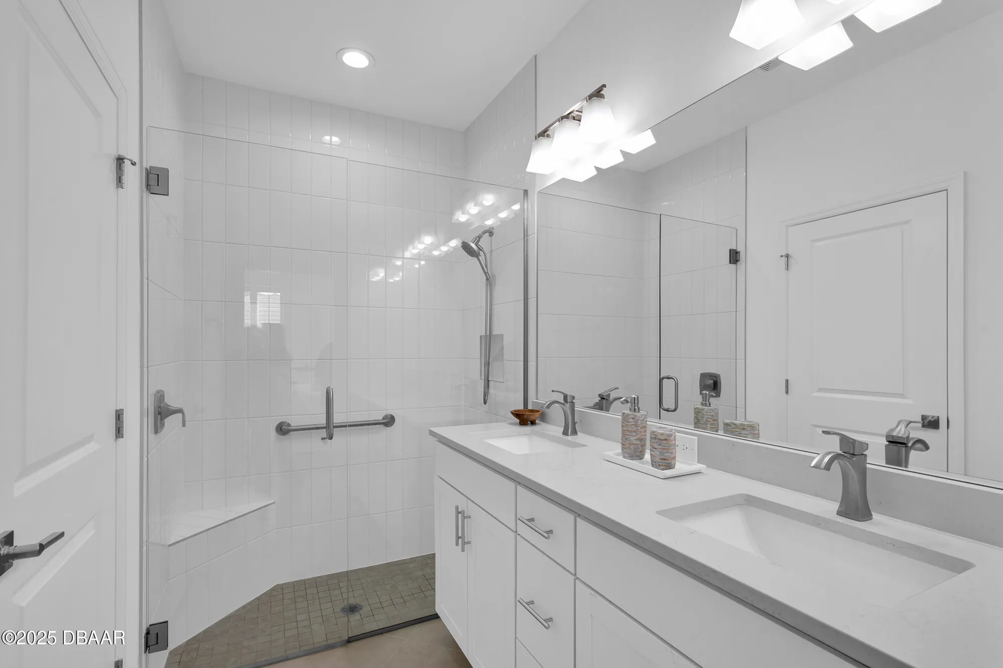 Property Slideshow image 19 of 90 | 316 gypsy palace ln, Daytona Beach, FL, 32124