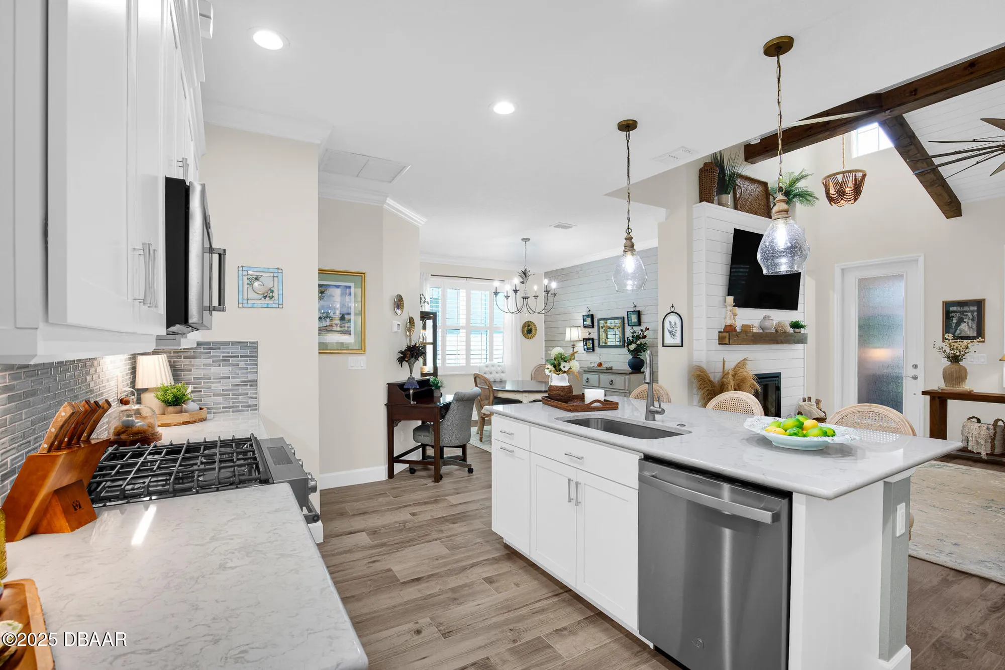 Property Slideshow image 13 of 68 | 557 high tide ln, Daytona Beach, FL, 32124