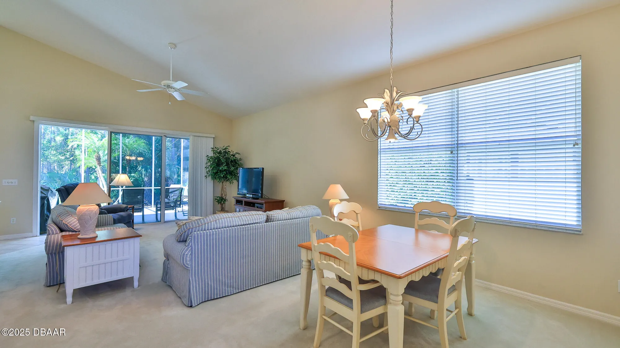 Property Slideshow image 5 of 50 | 1321 sunningdale ln, Ormond Beach, FL, 32174