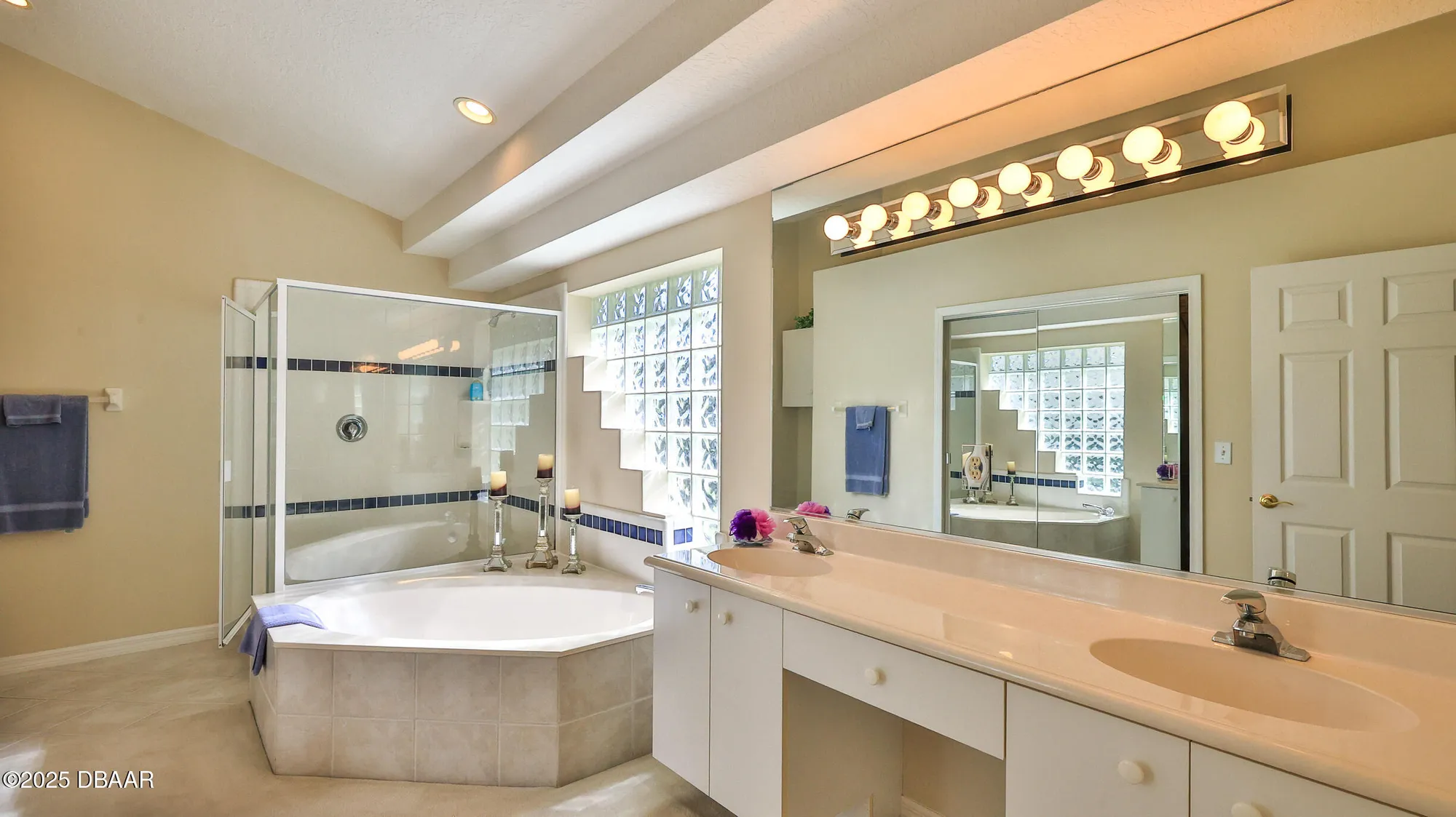 Property Slideshow image 17 of 50 | 1321 sunningdale ln, Ormond Beach, FL, 32174