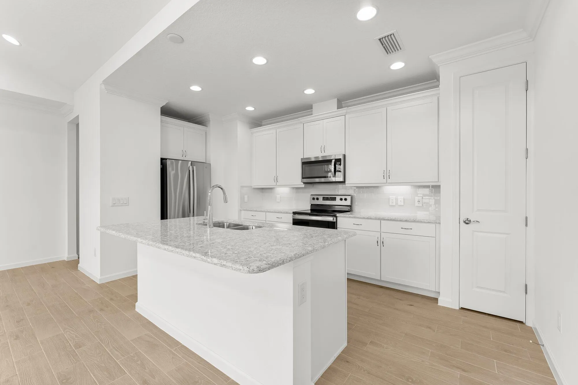 Property Slideshow image 10 of 83 | 8454 dreams float ct, Panama City Beach, FL, 32413