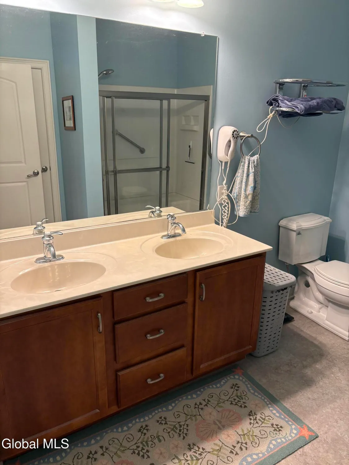 Property Slideshow image 9 of 26 | 107 kelly cir, Altamont, NY, 12009