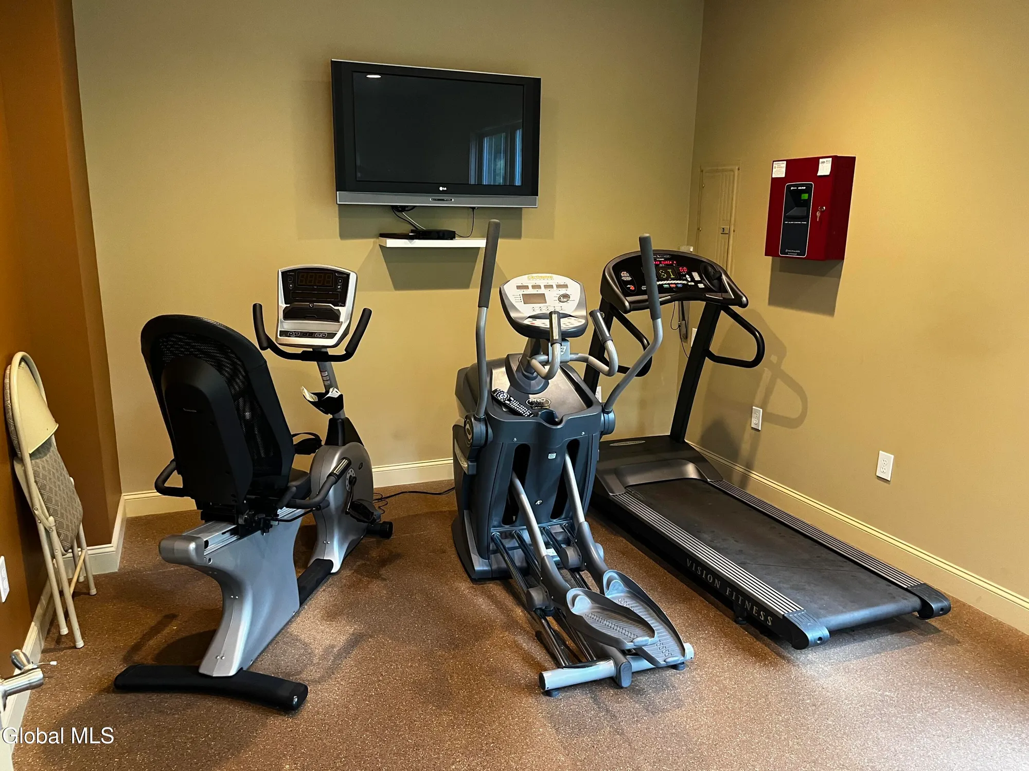 Property Slideshow image 23 of 26 | 107 kelly cir, Altamont, NY, 12009