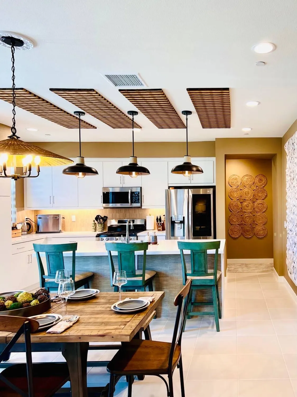 Property Slideshow image 11 of 35 | 80269 redstone way, La Quinta, CA, 92253