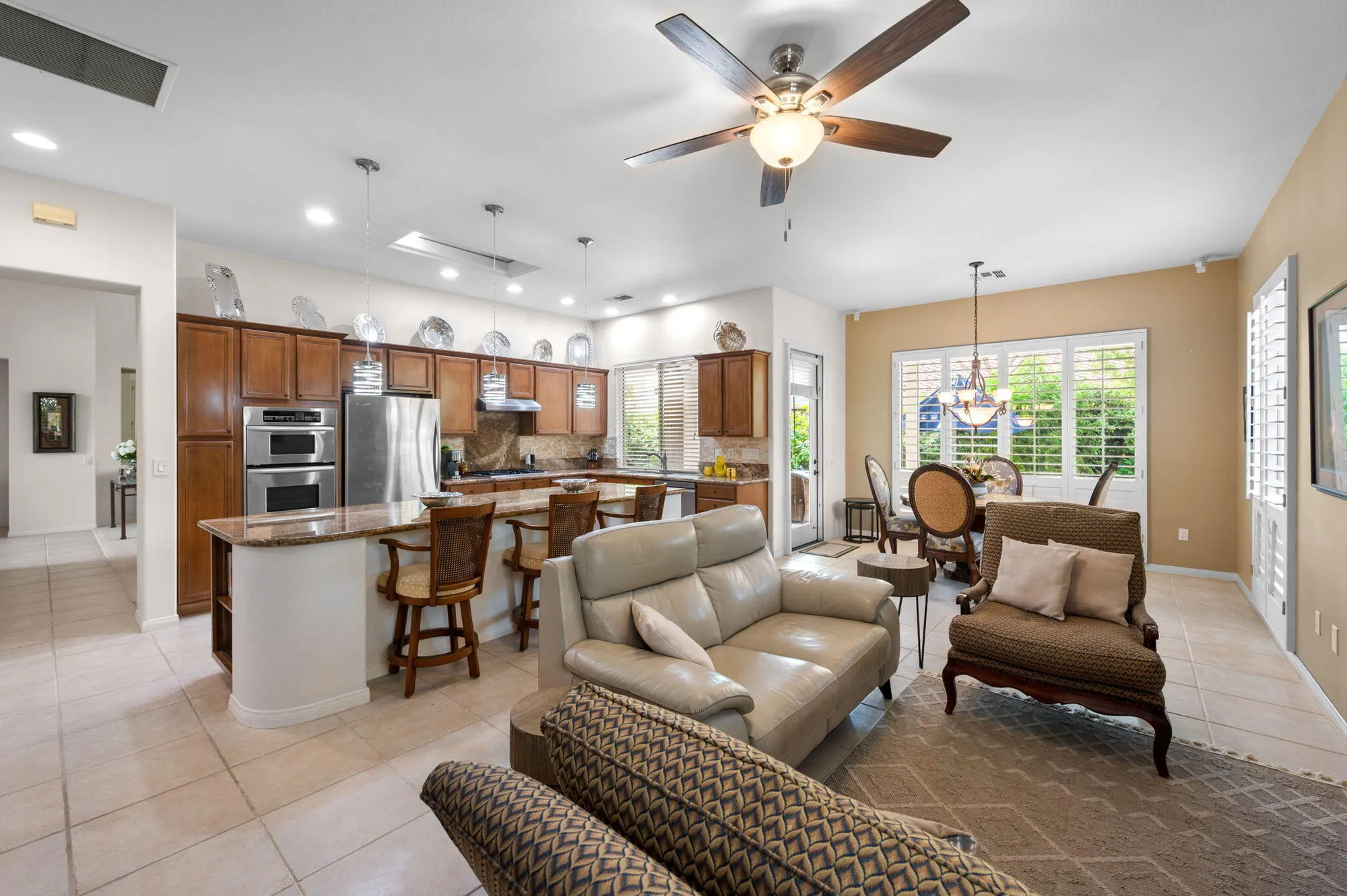 Property Slideshow image 13 of 44 | 78467 sterling ln, Palm Desert, CA, 92211