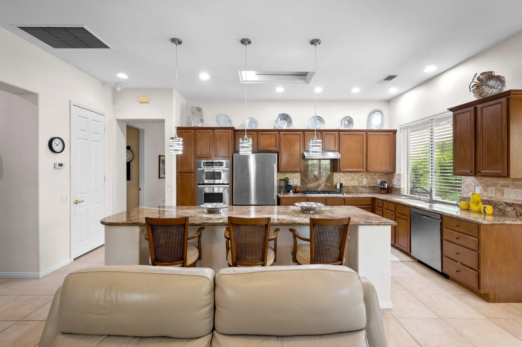 Property Slideshow image 14 of 44 | 78467 sterling ln, Palm Desert, CA, 92211