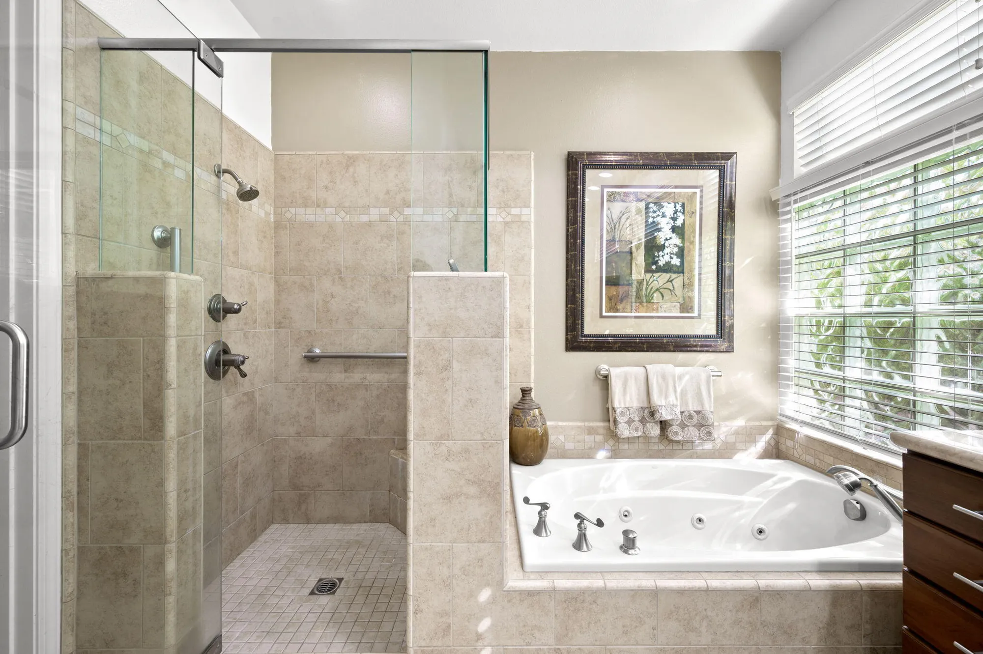 Property Slideshow image 21 of 44 | 78467 sterling ln, Palm Desert, CA, 92211