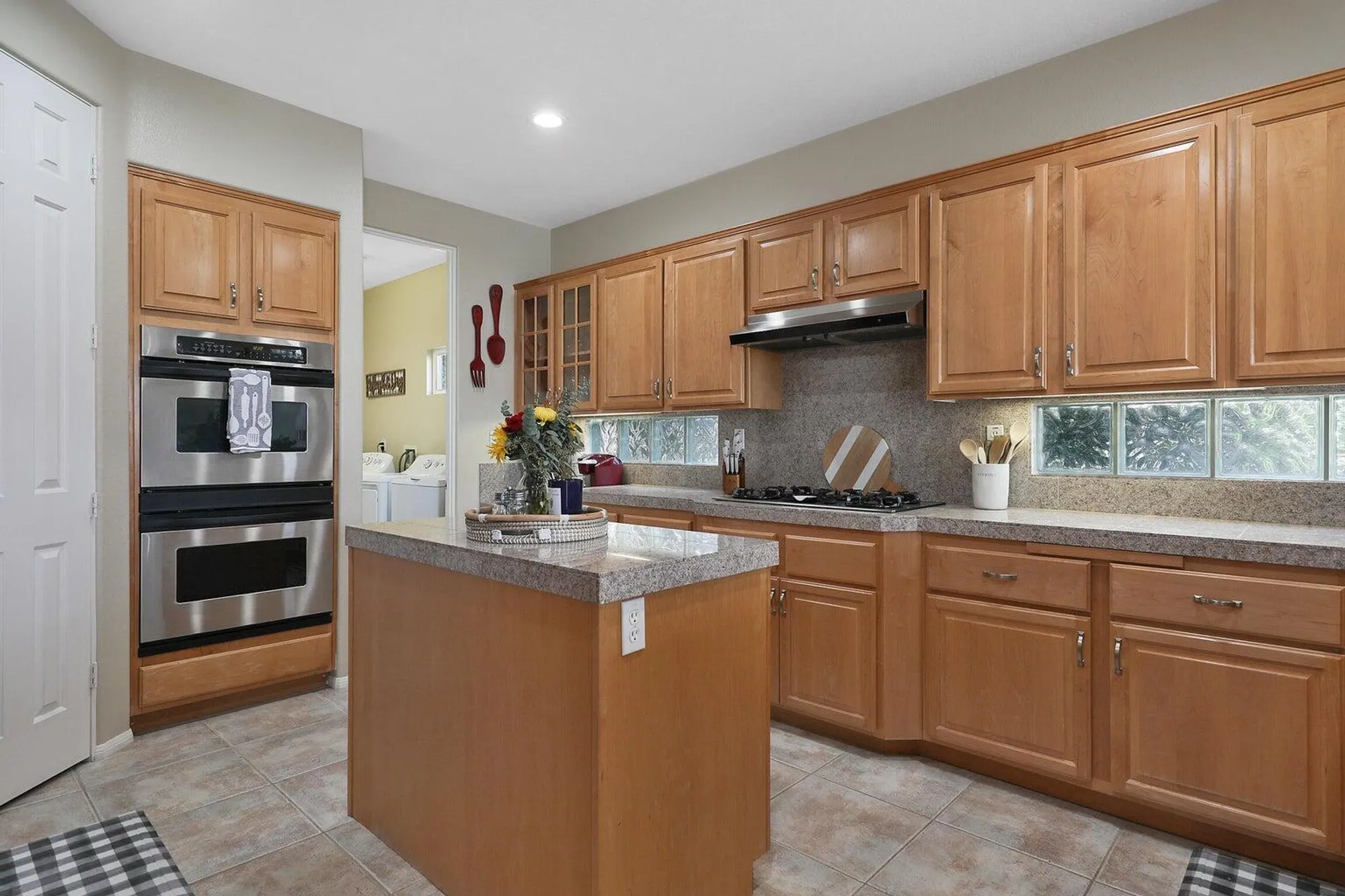 Property Slideshow image 13 of 44 | 55318 tanglewood, La Quinta, CA, 92253