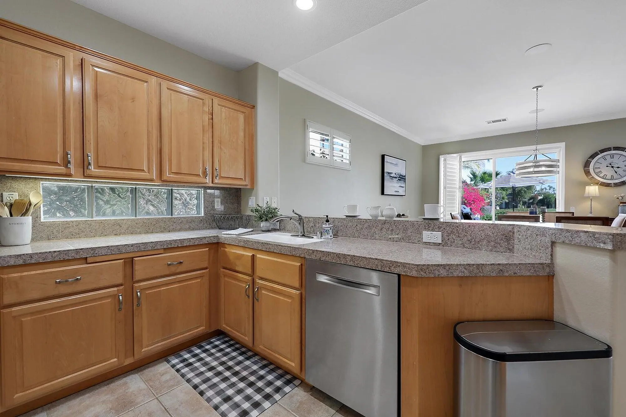 Property Slideshow image 14 of 44 | 55318 tanglewood, La Quinta, CA, 92253