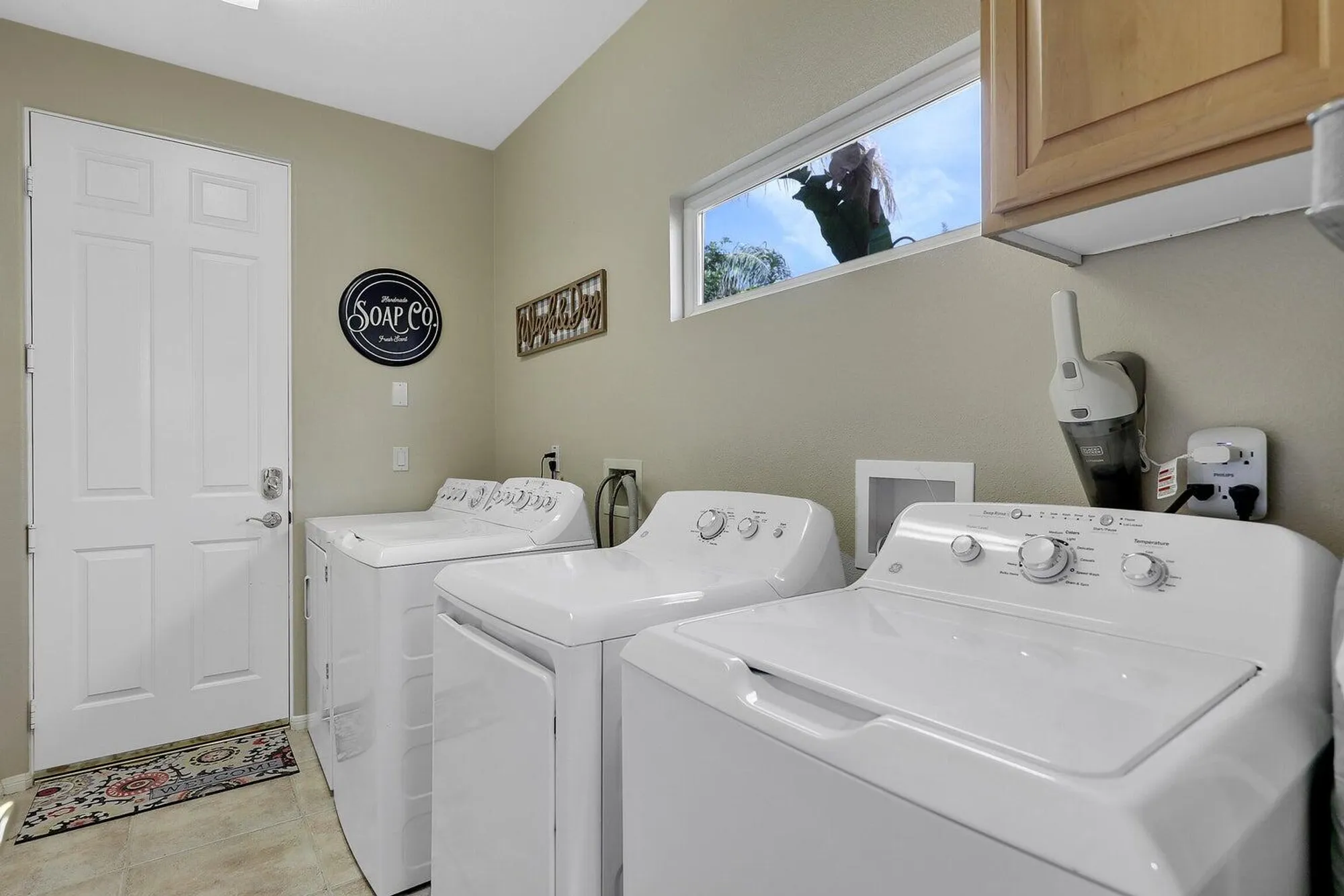 Property Slideshow image 28 of 44 | 55318 tanglewood, La Quinta, CA, 92253