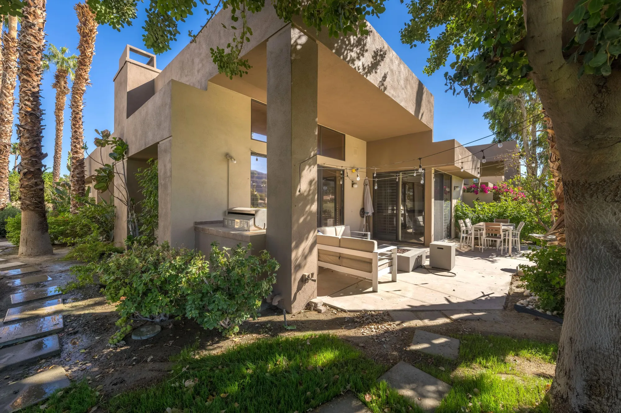 Property Slideshow image 8 of 33 | 55069 oakhill, La Quinta, CA, 92253
