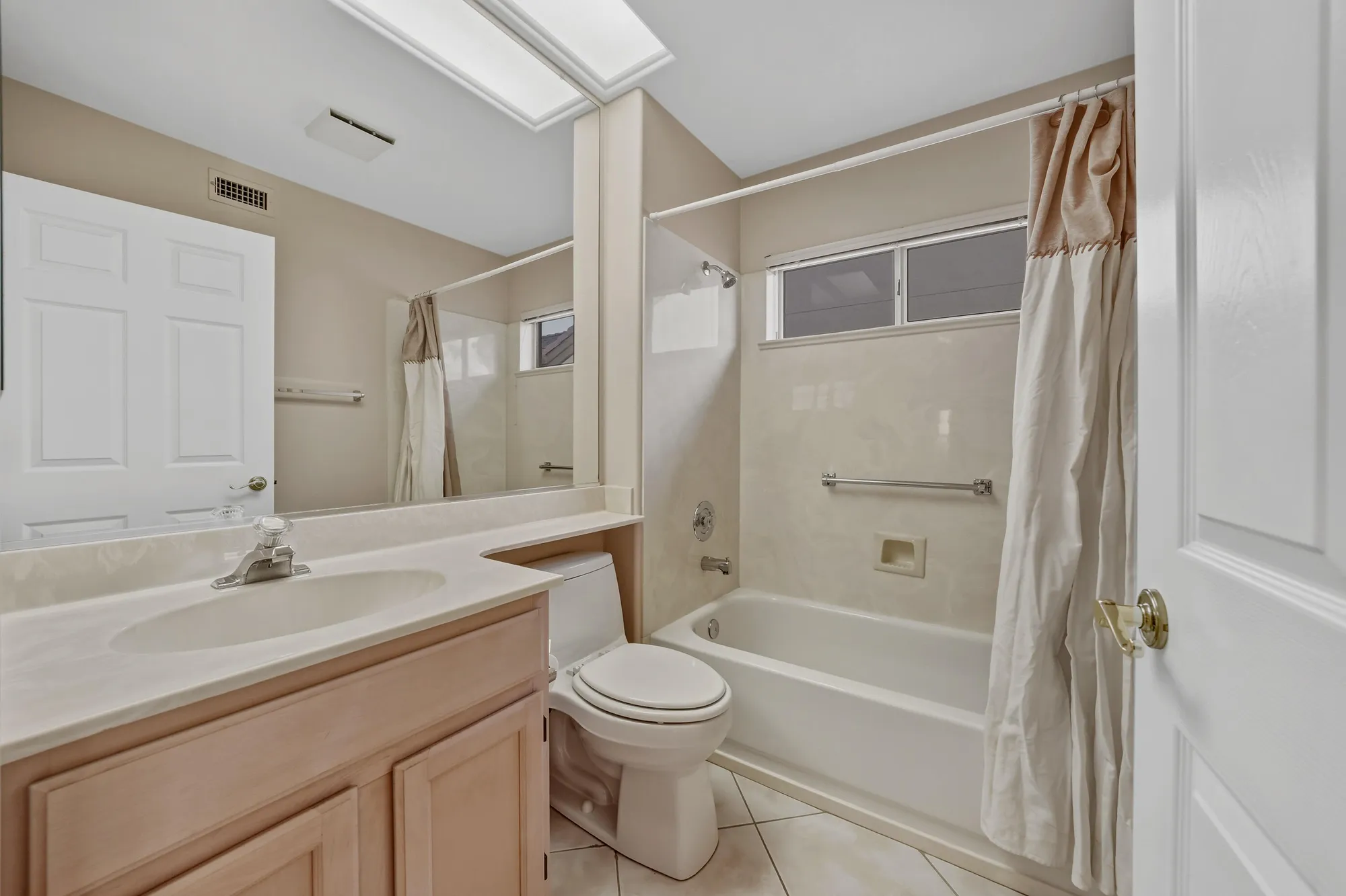 Property Slideshow image 23 of 25 | 78312 yucca blossom dr, Palm Desert, CA, 92211