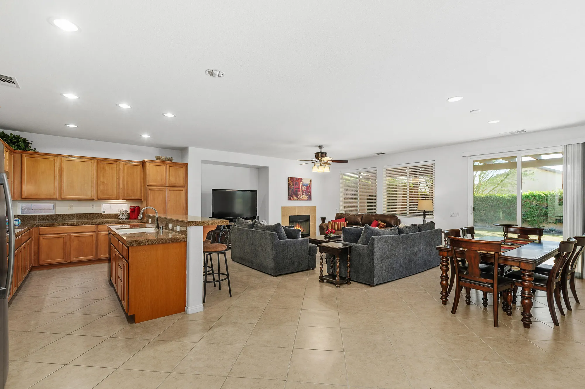 Property Slideshow image 4 of 36 | 84303 eremo way, Indio, CA, 92203