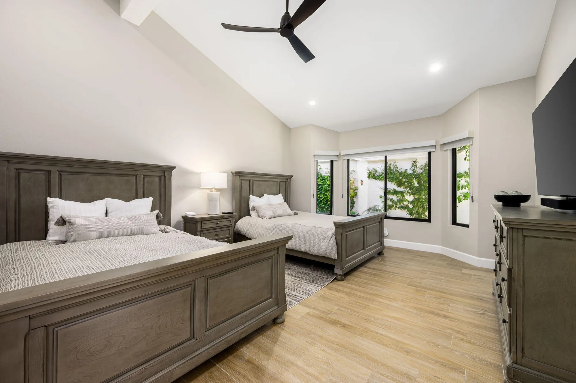 Property Slideshow image 35 of 44 | 54648 inverness way, La Quinta, CA, 92253