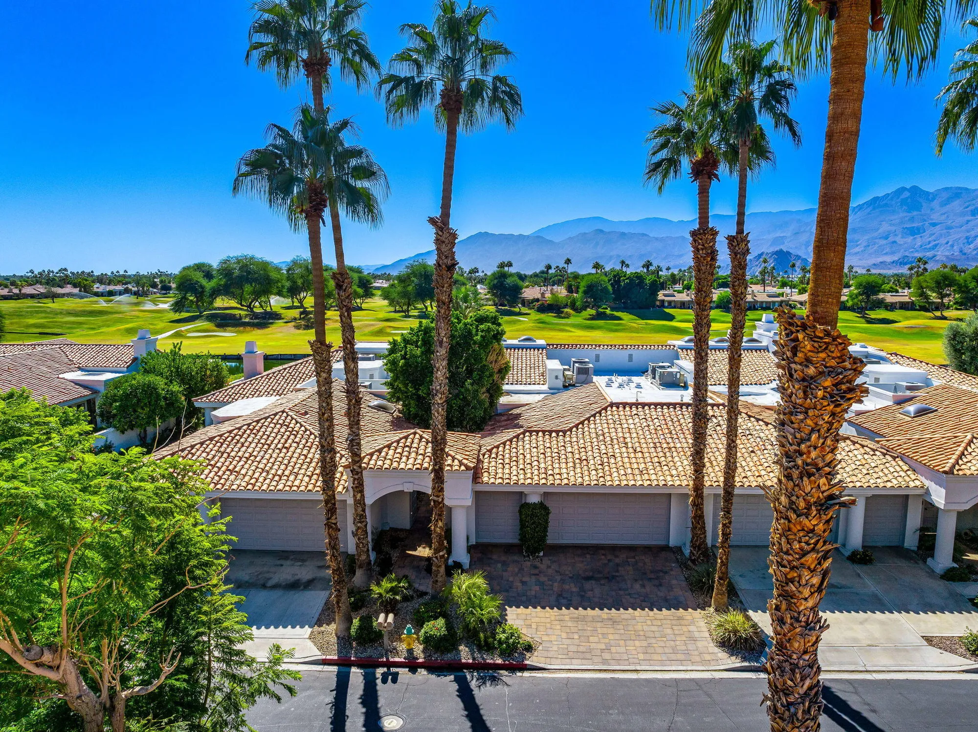 Property Slideshow image 3 of 44 | 54648 inverness way, La Quinta, CA, 92253