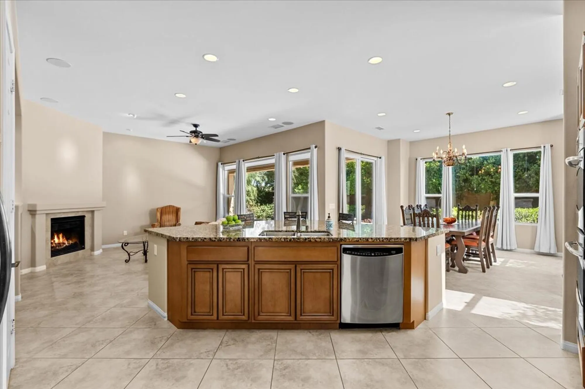 Property Slideshow image 11 of 41 | 61466 fire barrel dr, La Quinta, CA, 92253