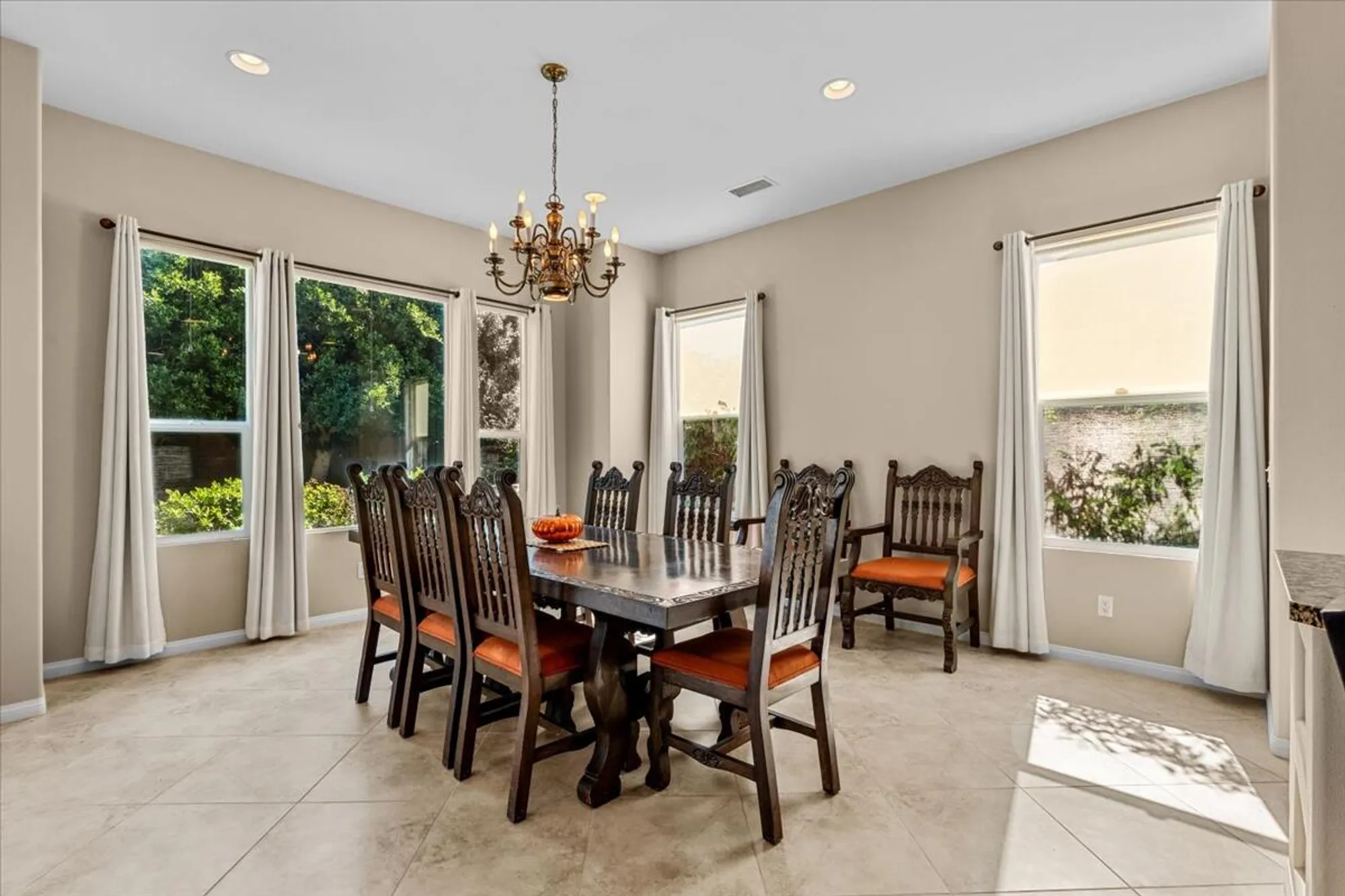 Property Slideshow image 13 of 41 | 61466 fire barrel dr, La Quinta, CA, 92253