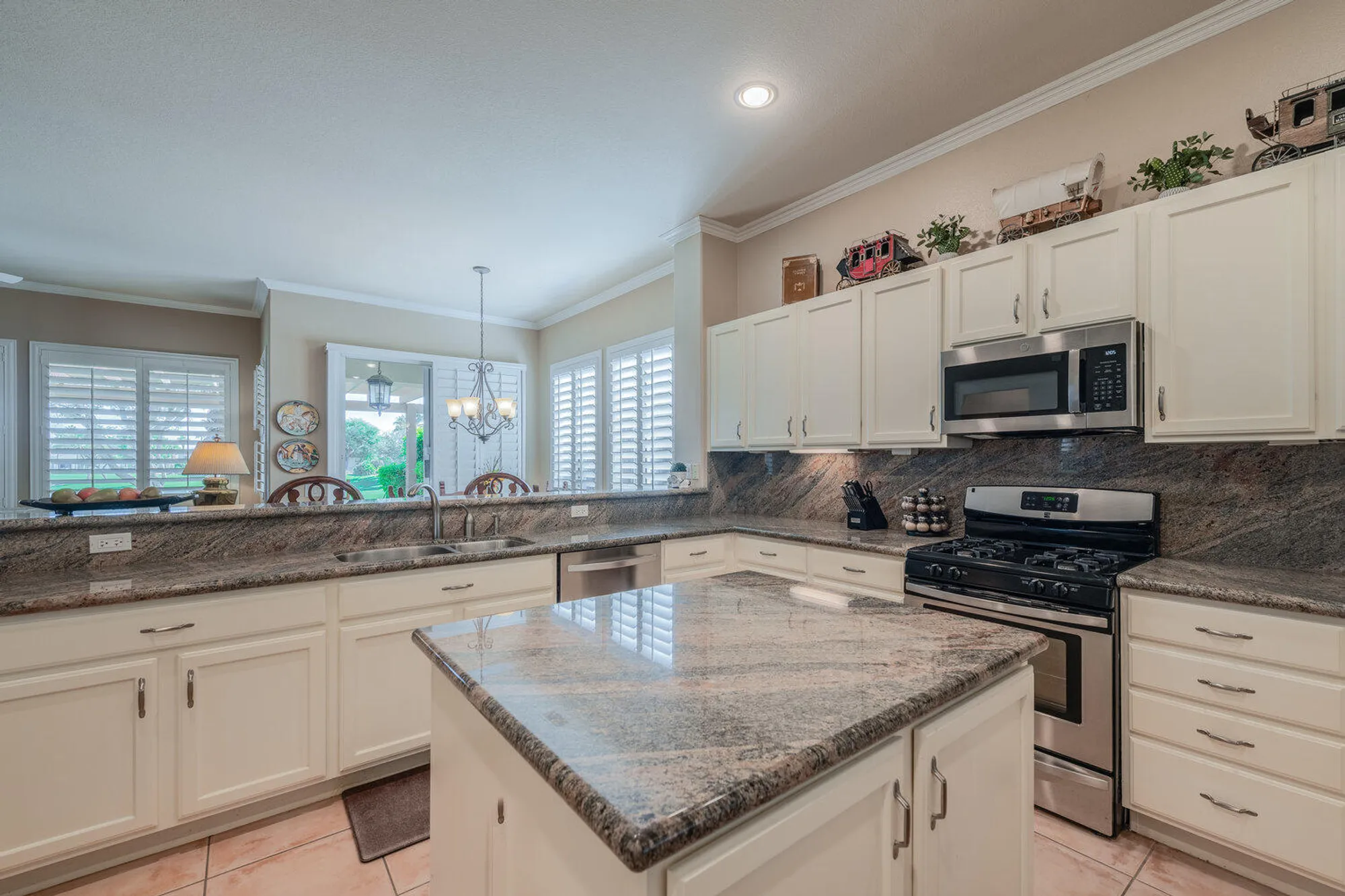 Property Slideshow image 14 of 46 | 43328 n heritage palms dr, Indio, CA, 92201