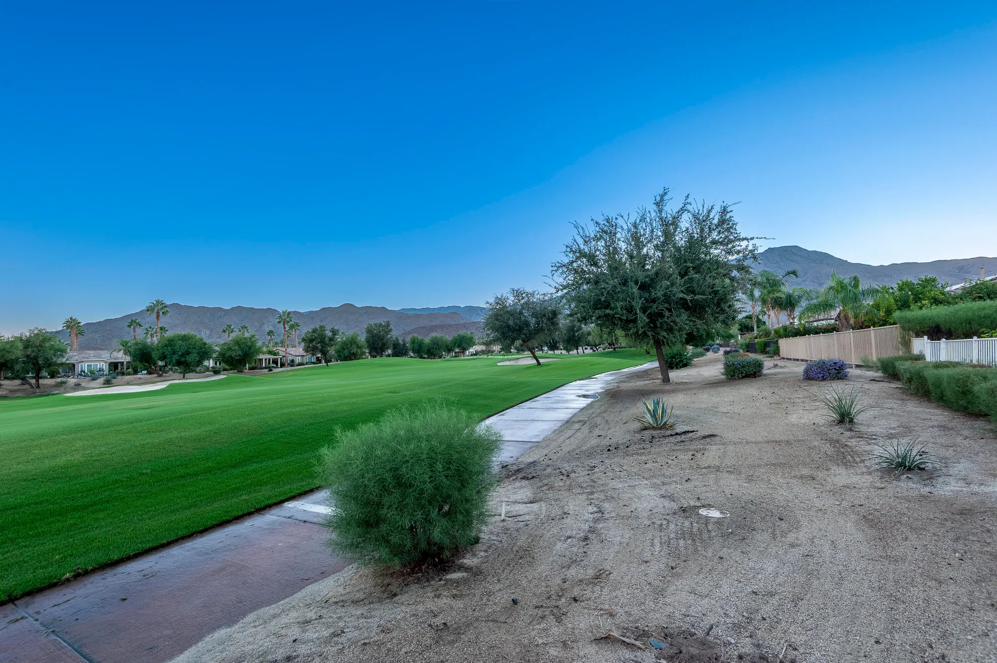 Property Slideshow image 37 of 75 | 81711 brittlebush ln, La Quinta, CA, 92253