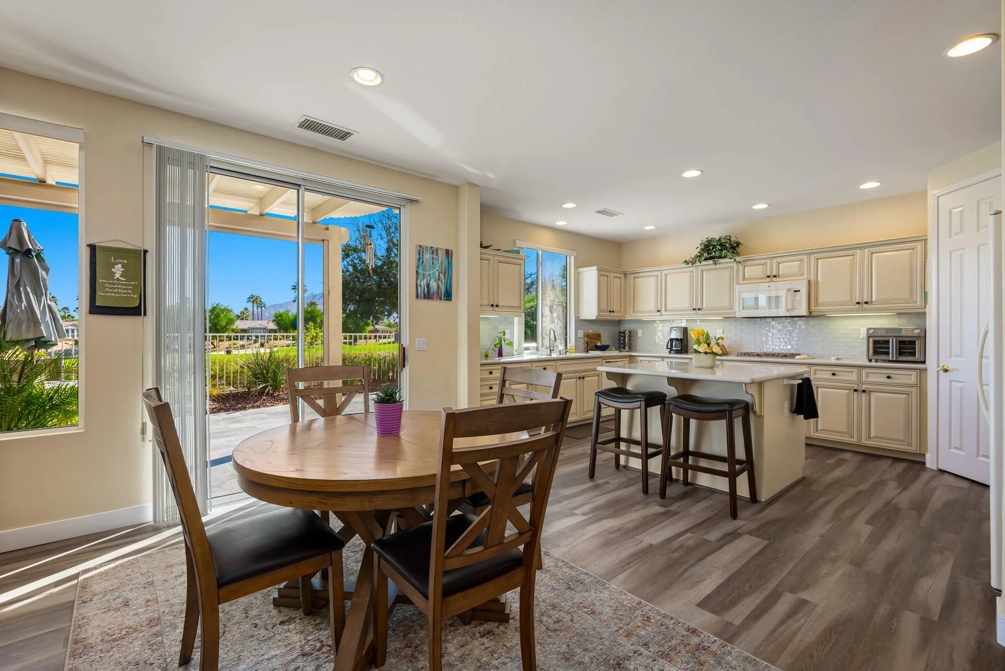 Property Slideshow image 19 of 75 | 81711 brittlebush ln, La Quinta, CA, 92253