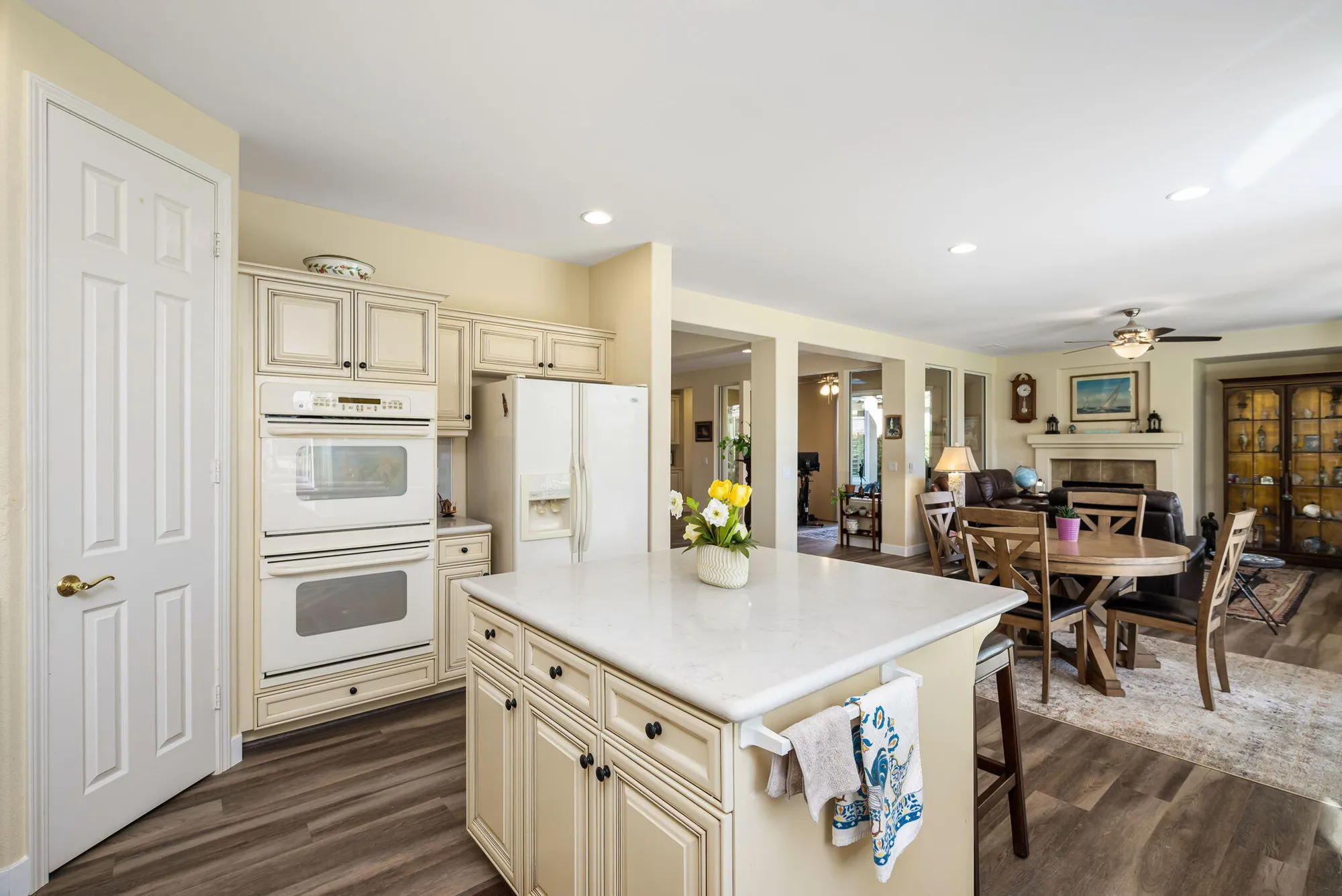 Property Slideshow image 23 of 75 | 81711 brittlebush ln, La Quinta, CA, 92253