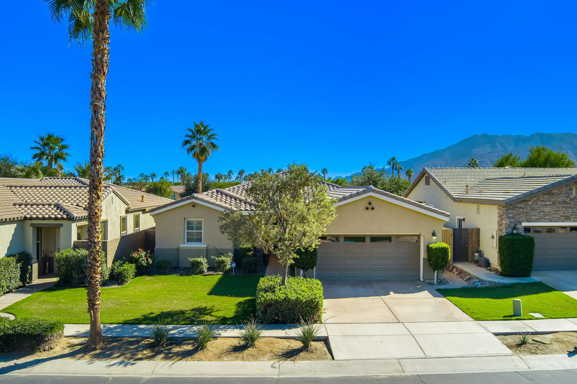 Property Slideshow image 8 of 75 | 81711 brittlebush ln, La Quinta, CA, 92253
