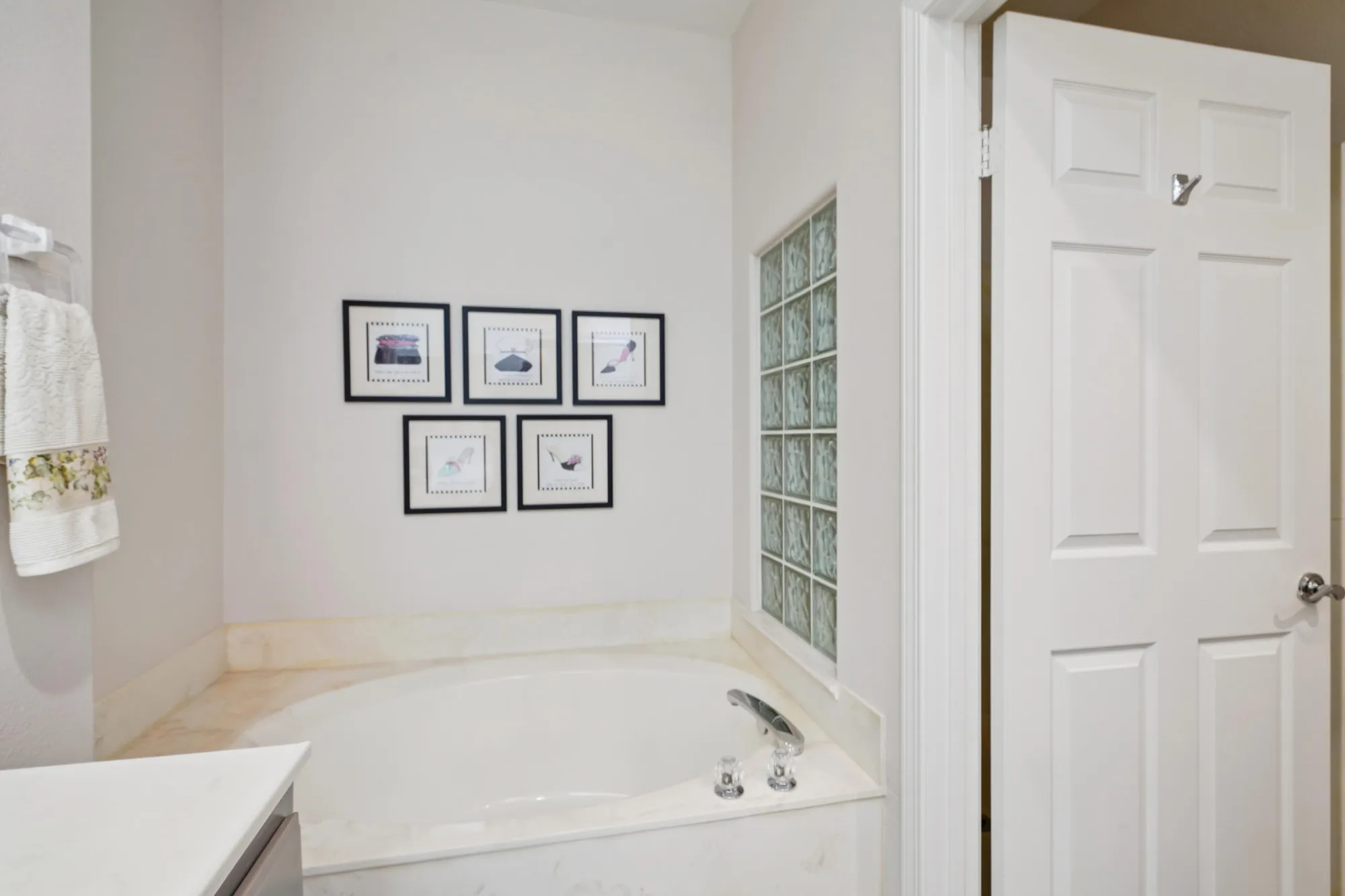 Property Slideshow image 28 of 38 | 78377 willowrich dr, Palm Desert, CA, 92211