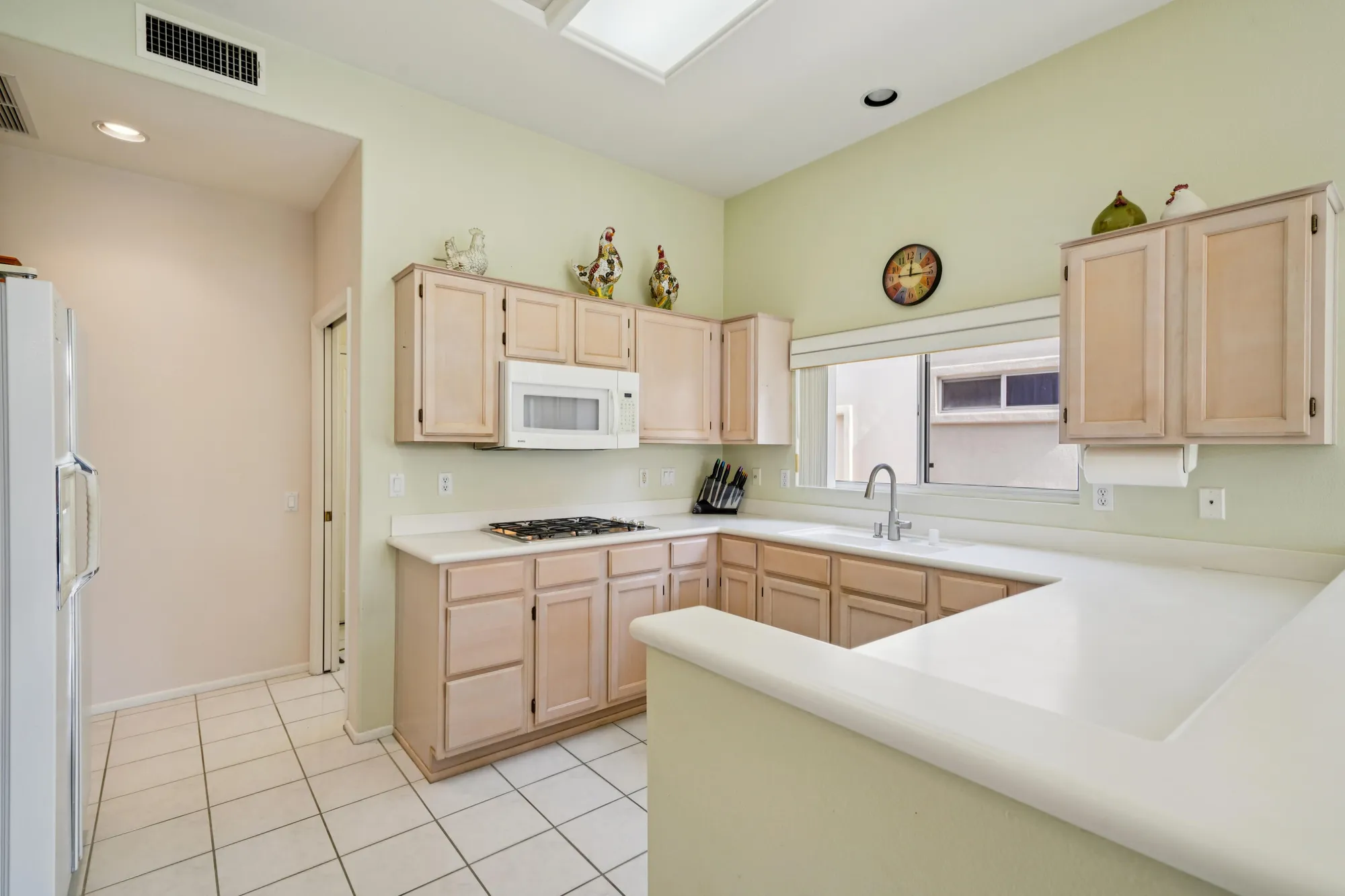 Property Slideshow image 14 of 38 | 78377 willowrich dr, Palm Desert, CA, 92211