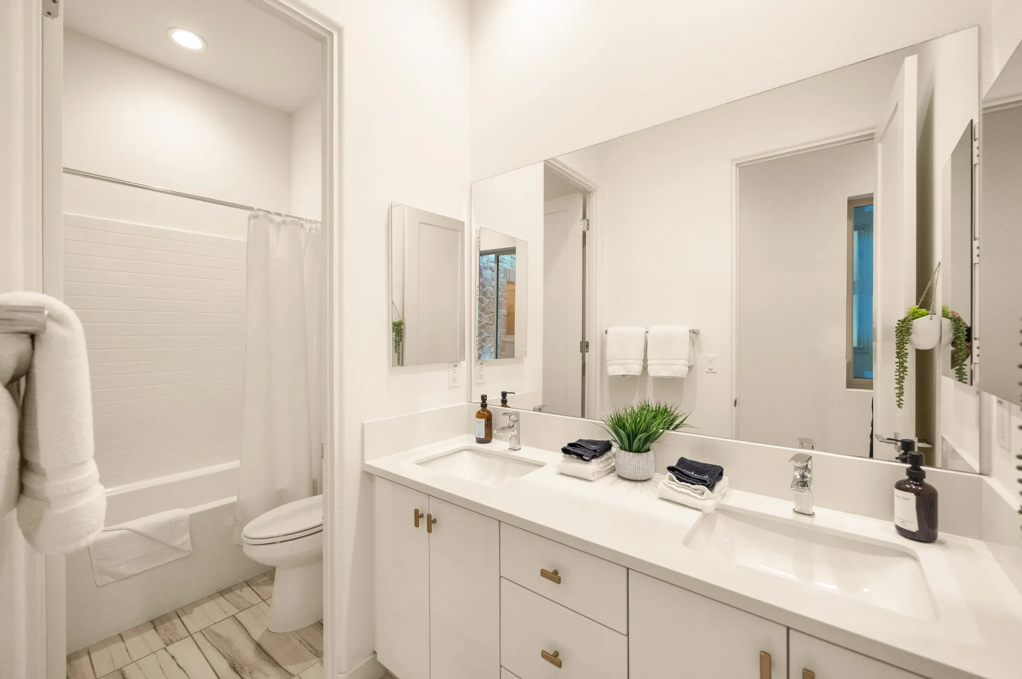 Property Slideshow image 29 of 37 | 80076 champions way, La Quinta, CA, 92253