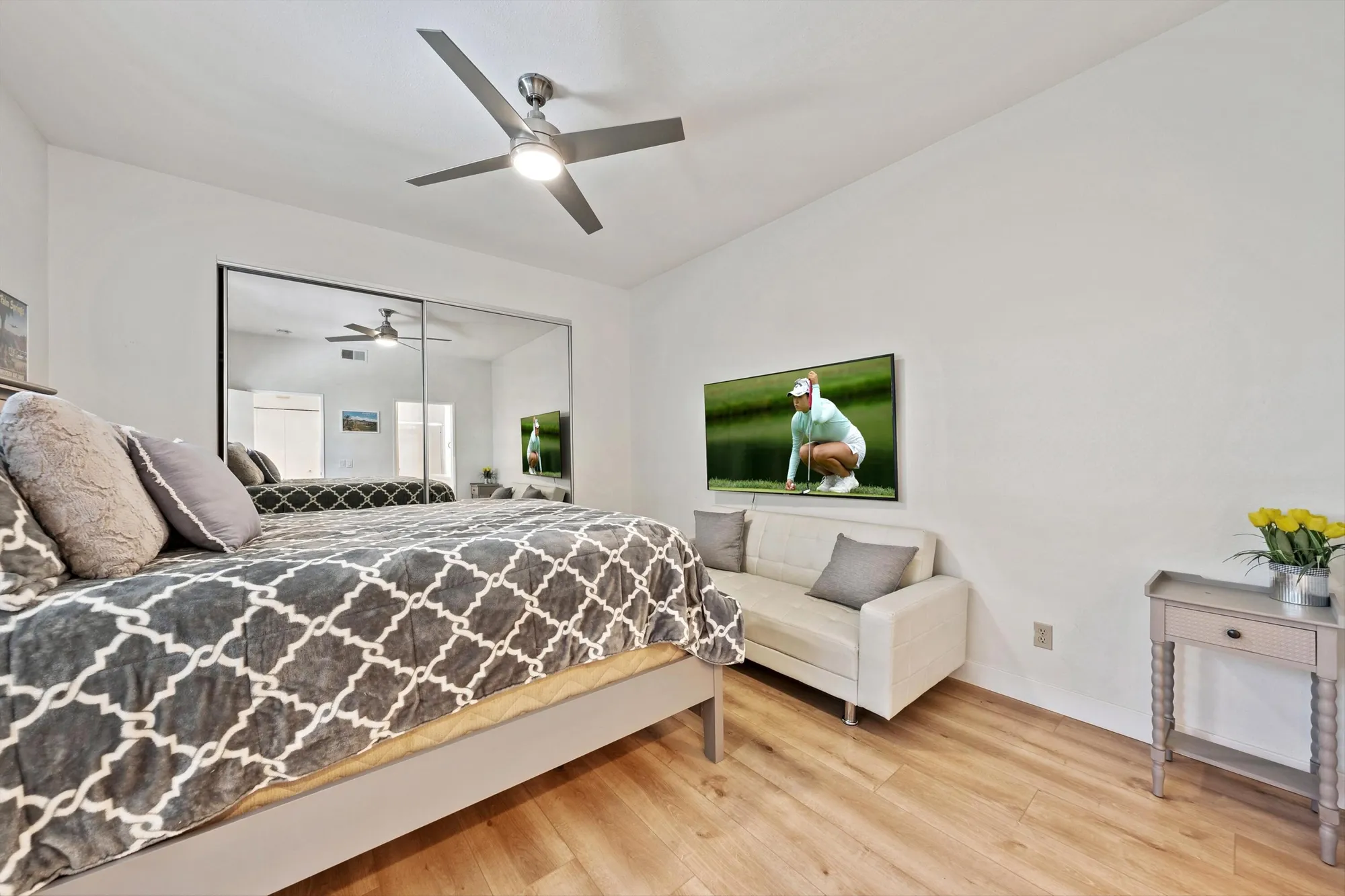 Property Slideshow image 15 of 32 | 54326 oak tree a122, La Quinta, CA, 92253