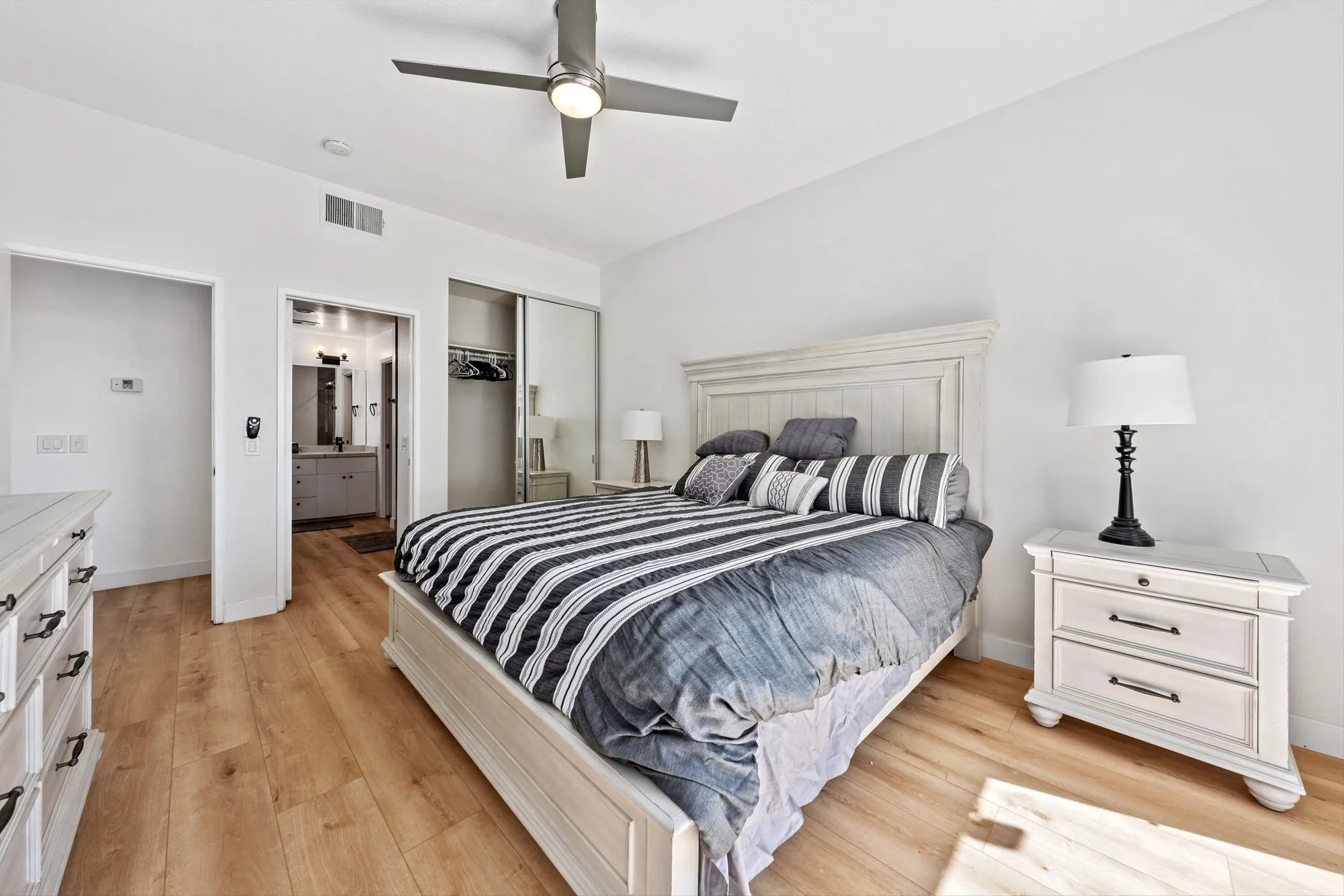 Property Slideshow image 10 of 32 | 54326 oak tree a122, La Quinta, CA, 92253