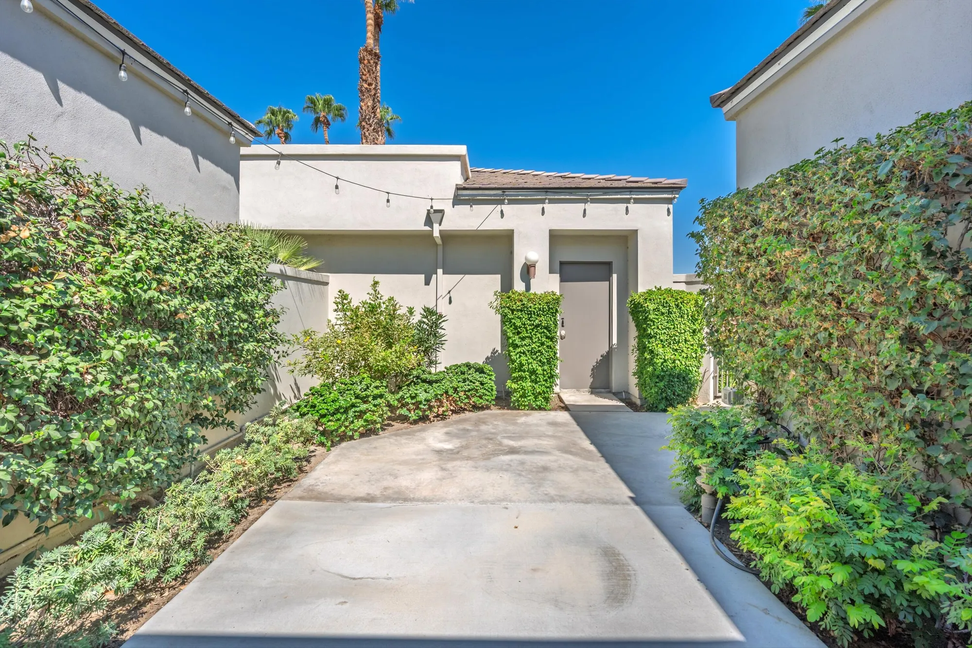 Property Slideshow image 25 of 32 | 54326 oak tree a122, La Quinta, CA, 92253