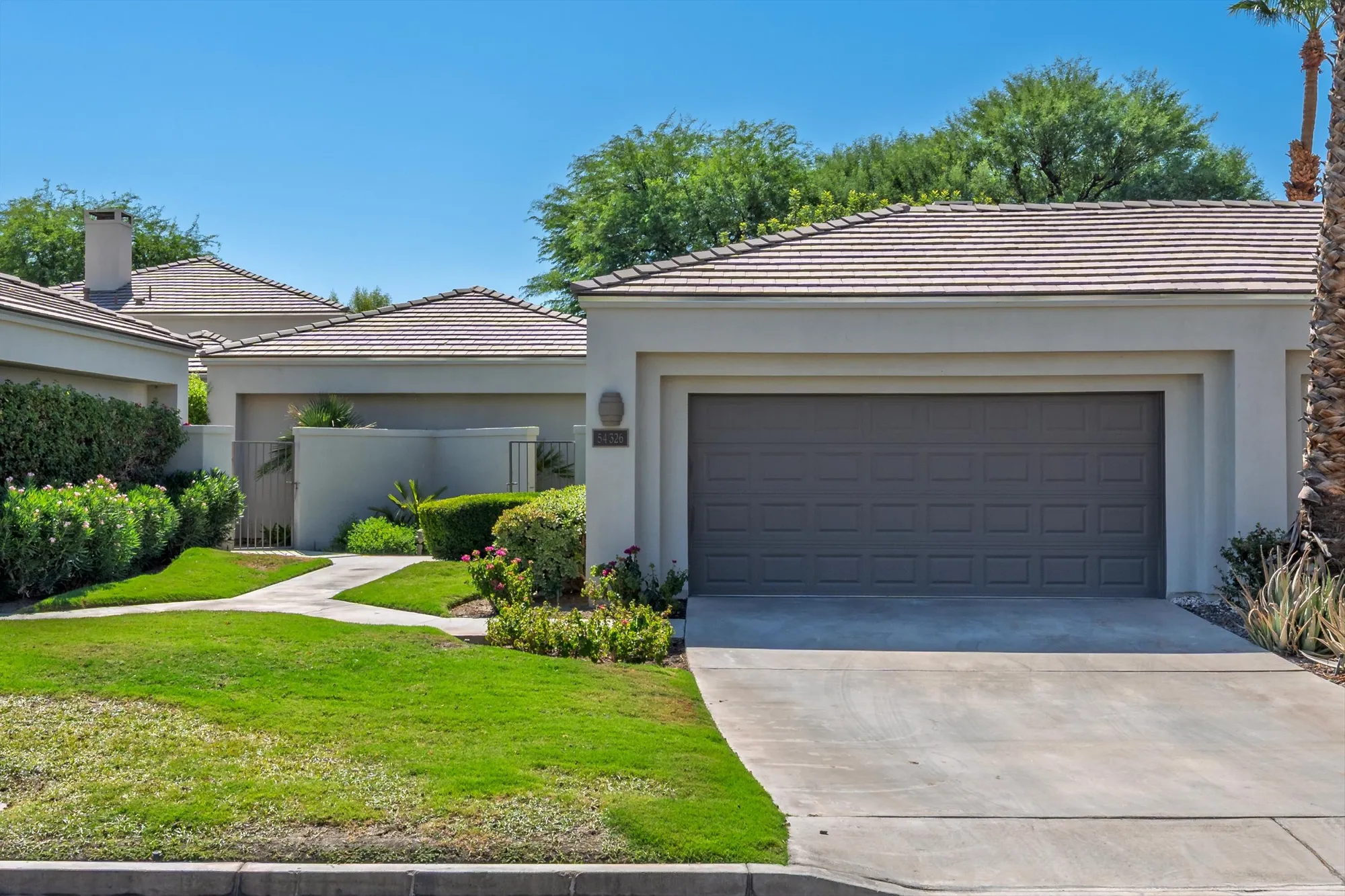 Property Slideshow image 28 of 32 | 54326 oak tree a122, La Quinta, CA, 92253